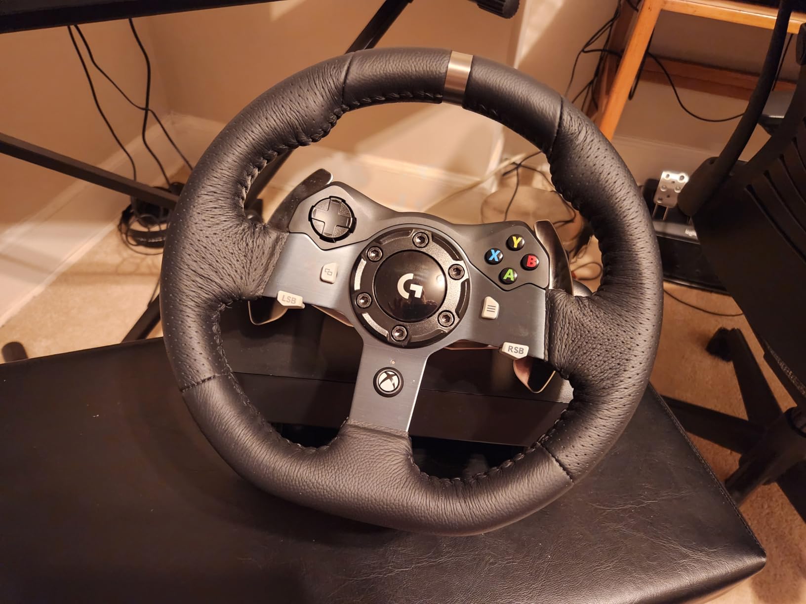 Logitech G920 Racing Wheel and Pedals for Xbox X|S/Xbox One/PC | Real force feedback, stainless steel paddle shifters, leather steering wheel cover, for Xbox Series X|S, PC, Mac customer photo 2
