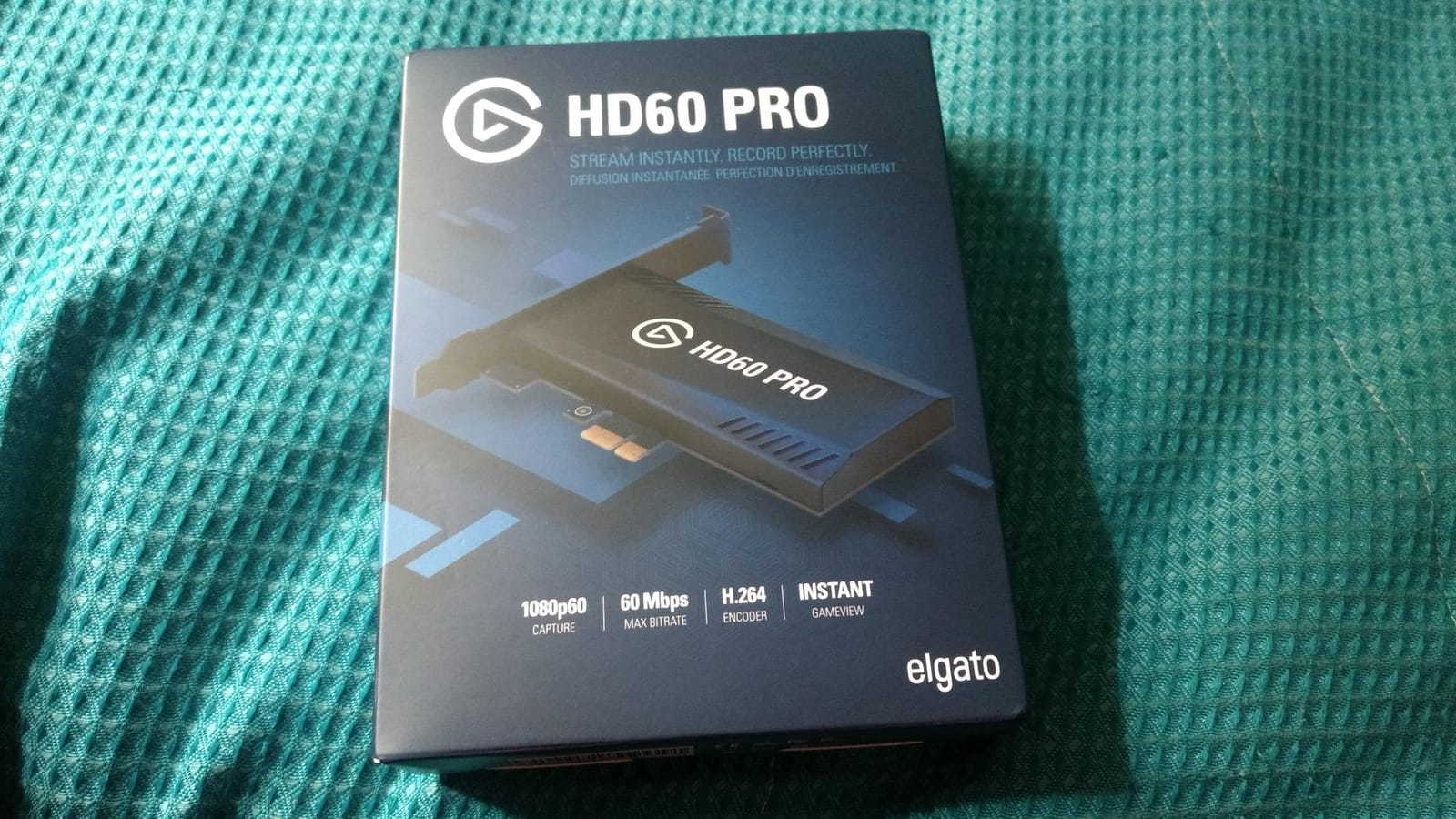 Elgato HD60 Pro 1080p60 Capture and Passthrough, PCIe Capture Card, Low-Latency Technology, PS5, PS4, Xbox Series X/S, Xbox One customer photo 2