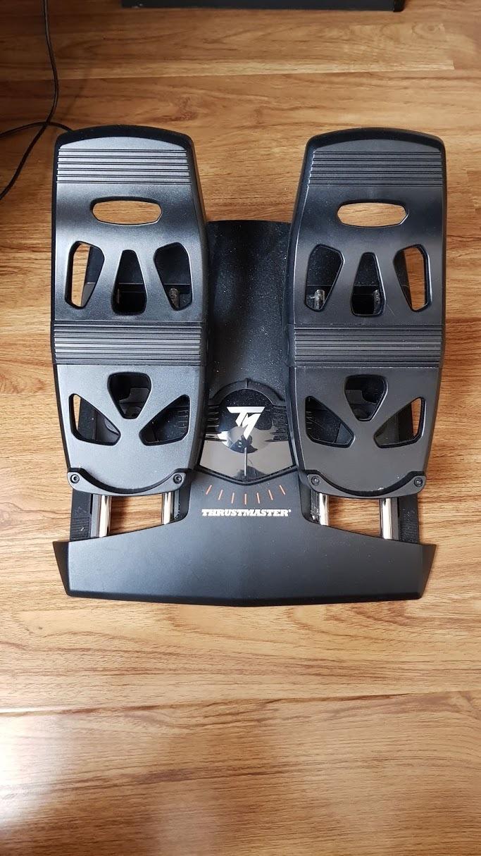 Thrustmaster TFRP Precision Flight Sim Rudder Pedals - PS5, Xbox & PC customer photo 2