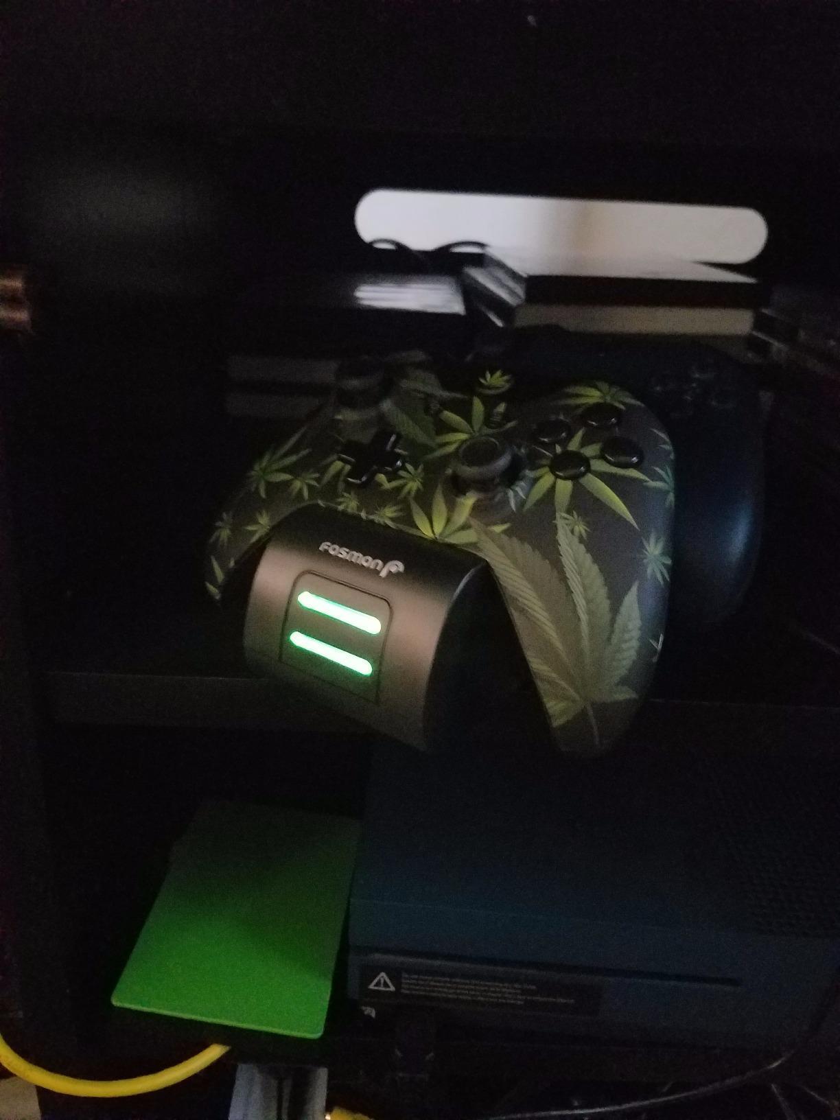 Fosmon Fast Charging for Xbox Controller Charger Station Dock, Black customer photo 2