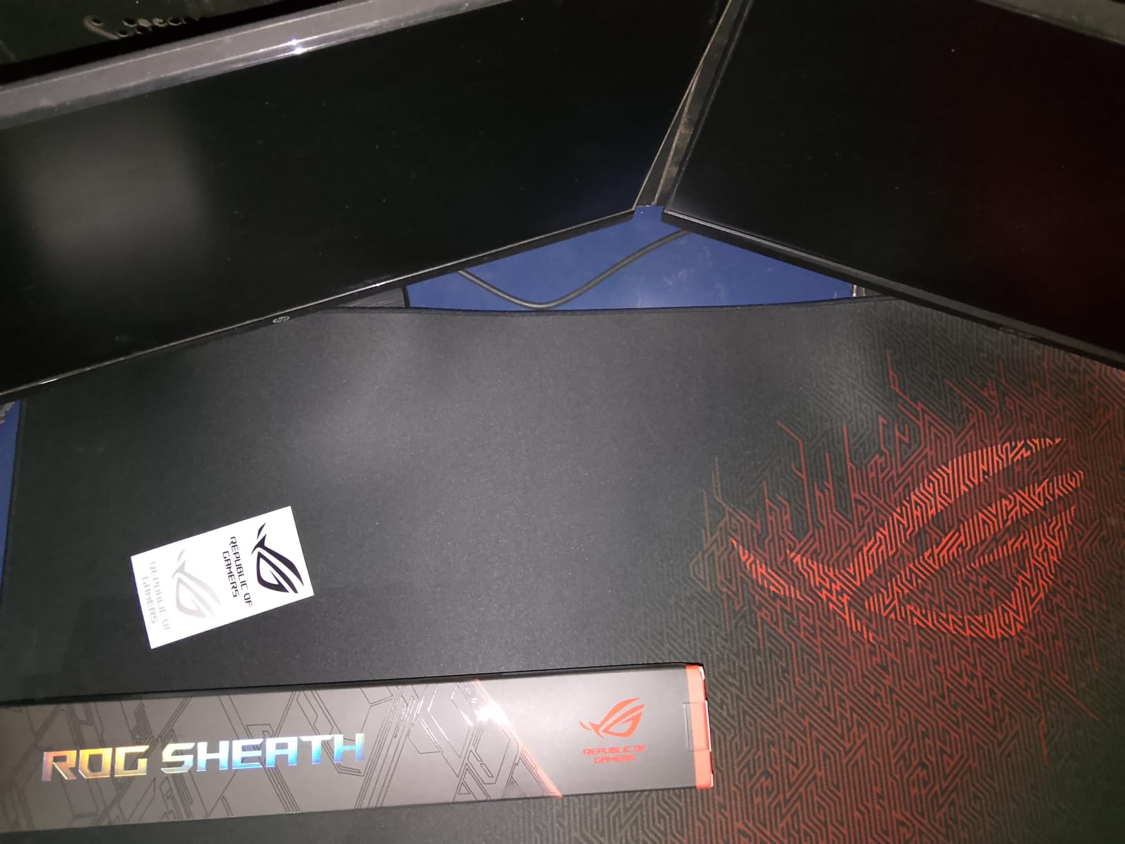 ASUS ROG Sheath Gaming Mouse Pad - 35.4