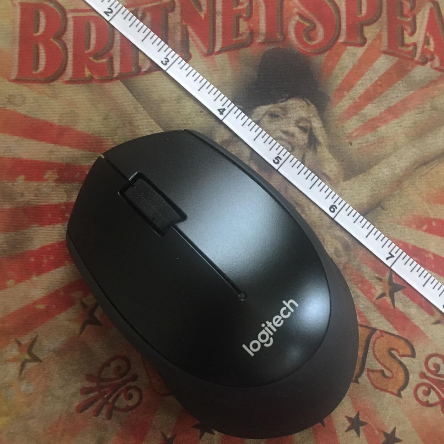 Logitech M330 Silent Plus Full Size 2.4 GHz Wireless Mouse - Black | Silent, lightweight, 2.4 GHz USB-A Nano Receiver, 1000 dpi optical tracking, 2-year battery life, PC, Mac, laptop compatible customer photo 2