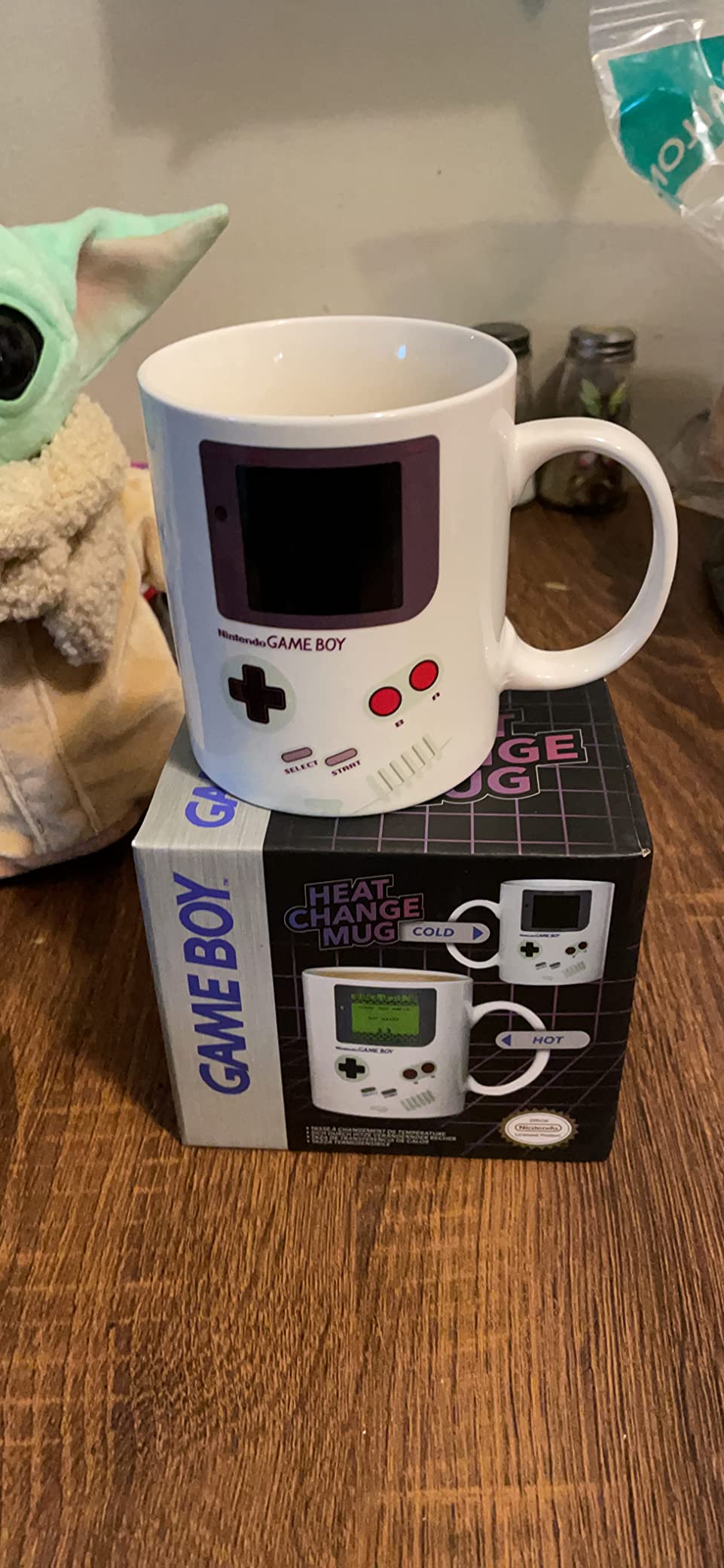 Paladone Gameboy Heat Changing Coffee Mug - Gift for Gamers, Nerds, Nintendo Mario Fans, Men, and Retro 90s Game Enthusiasts - 10 Ounces customer photo 2