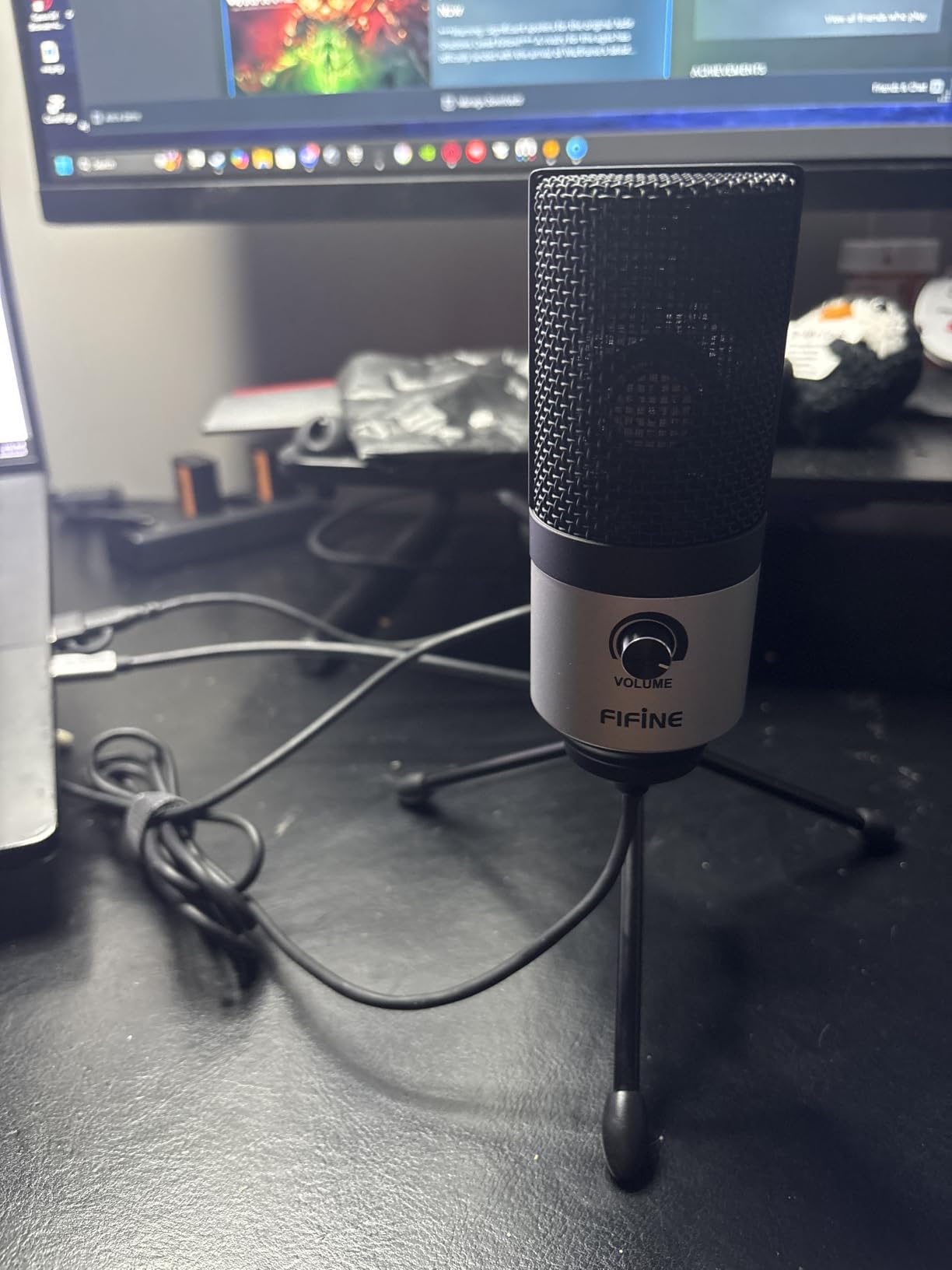 FIFINE K669B USB Microphone, Condenser Recording Mic for Vocals, Meeting | Metal Cardioid Laptop Mic for MAC OS, Windows, Voice Overs, Streaming, Online Meeting and YouTube Videos customer photo 2