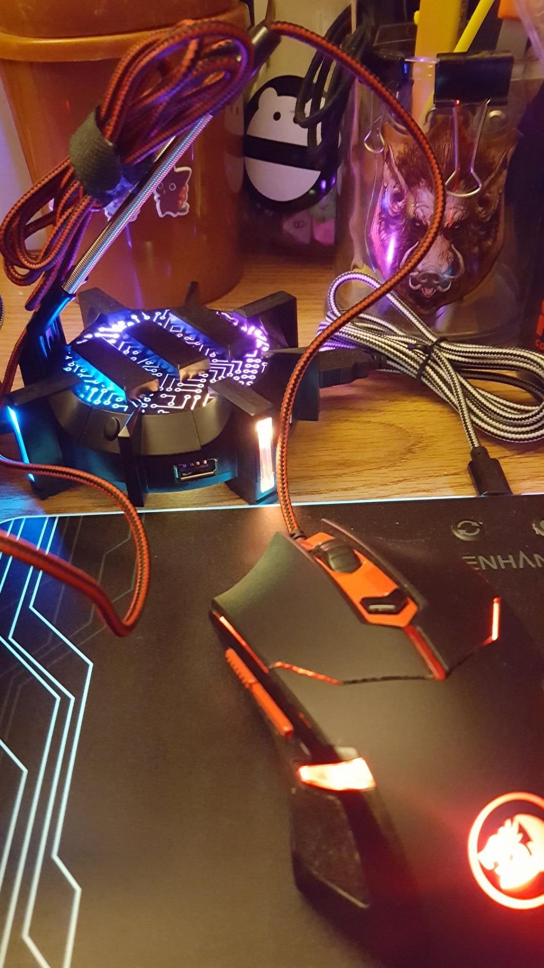 Enhance Pro Gaming Mouse Bungee Cable Holder 4 Port USB Hub with 7 LED Color Modes, Cable Management Support, Improved Accuracy and Weighted Design for Competitive Esports Games customer photo 1