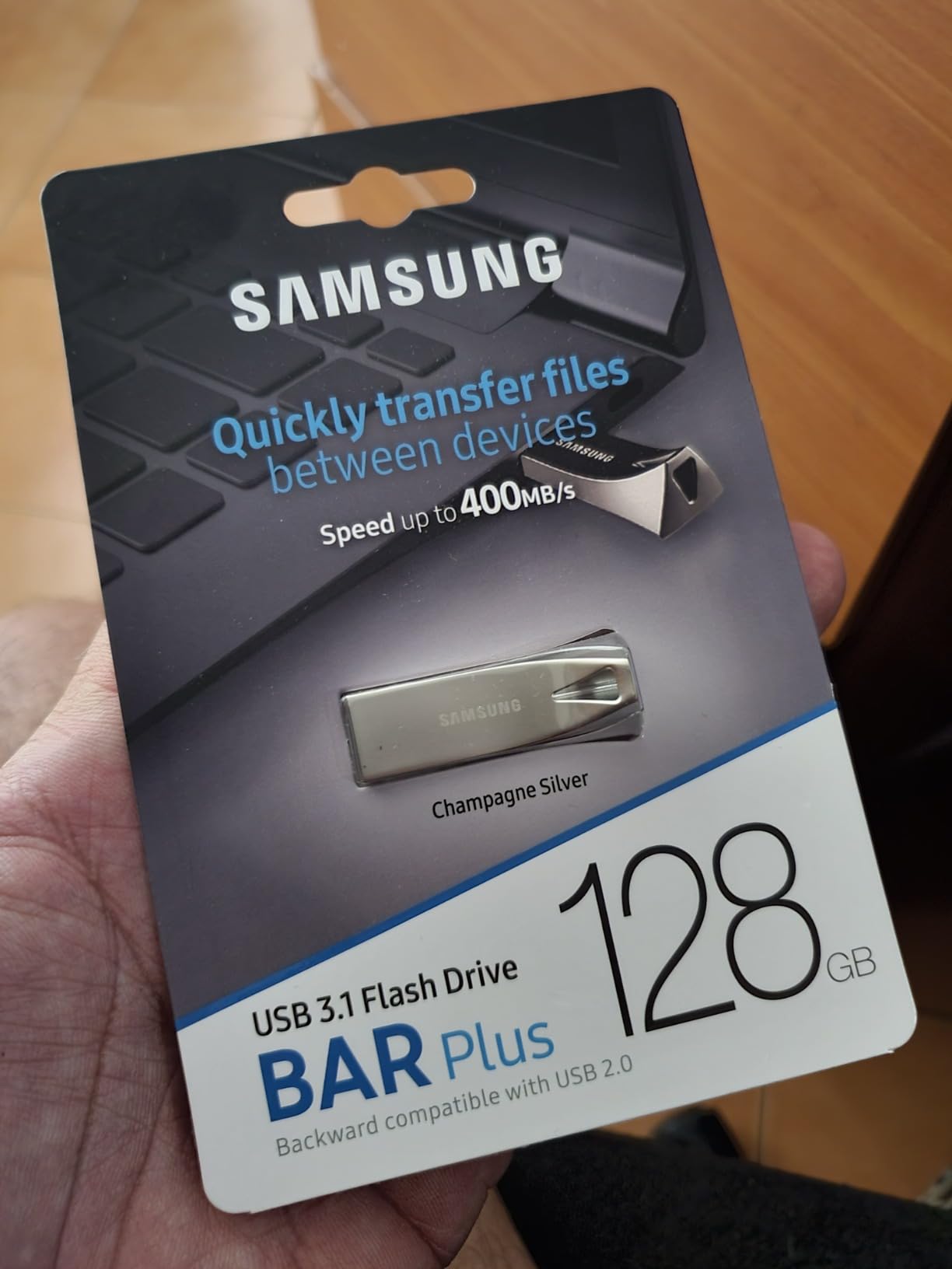 SAMSUNG BAR Plus 3.1 USB Flash Drive, 128GB, 400MB/s, Rugged Metal Casing, MUF-128BE4/AM, Titan Grey customer photo 2