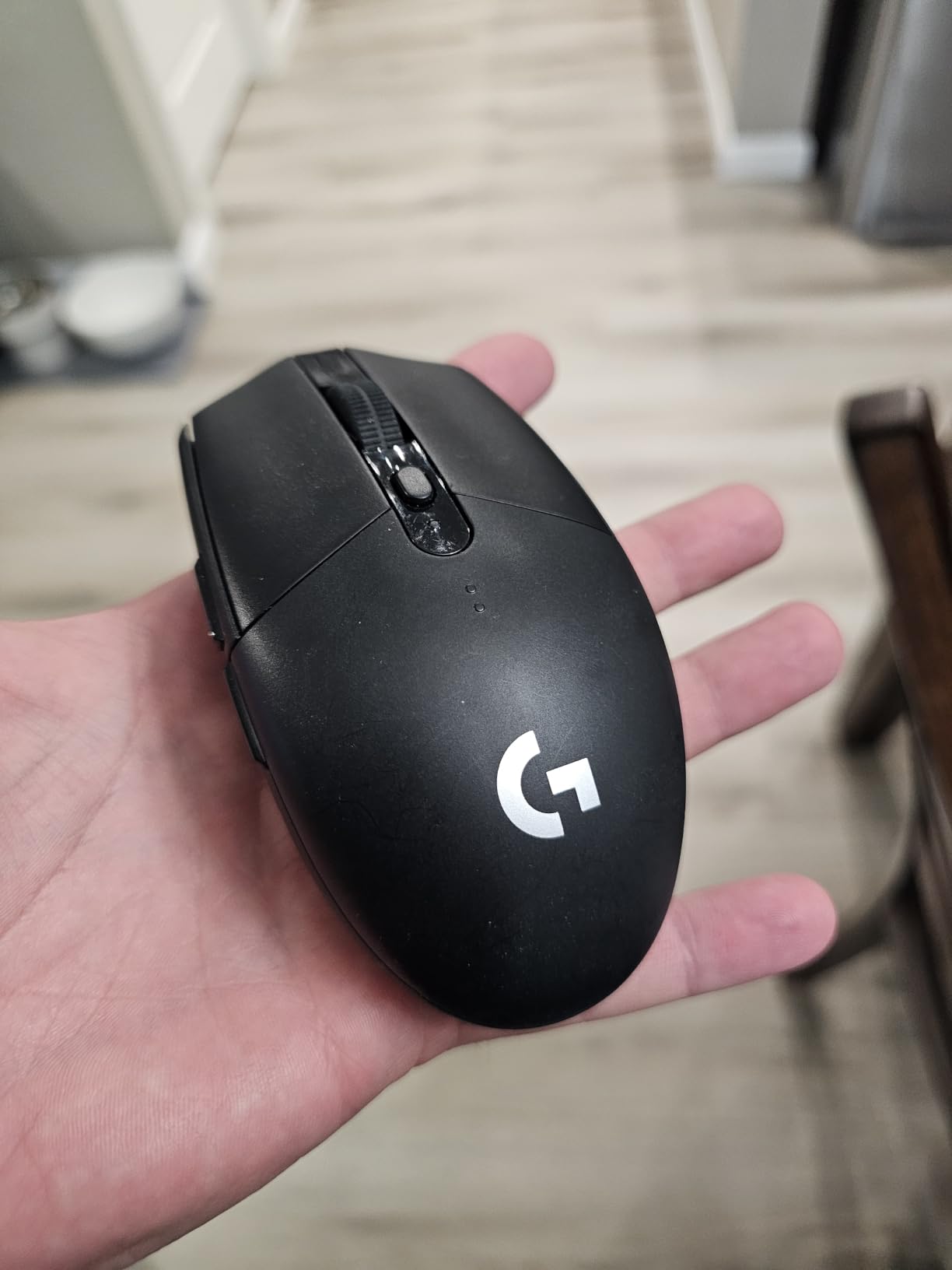 Logitech G305 Lightspeed Wireless Gaming Mouse - Black customer photo 2
