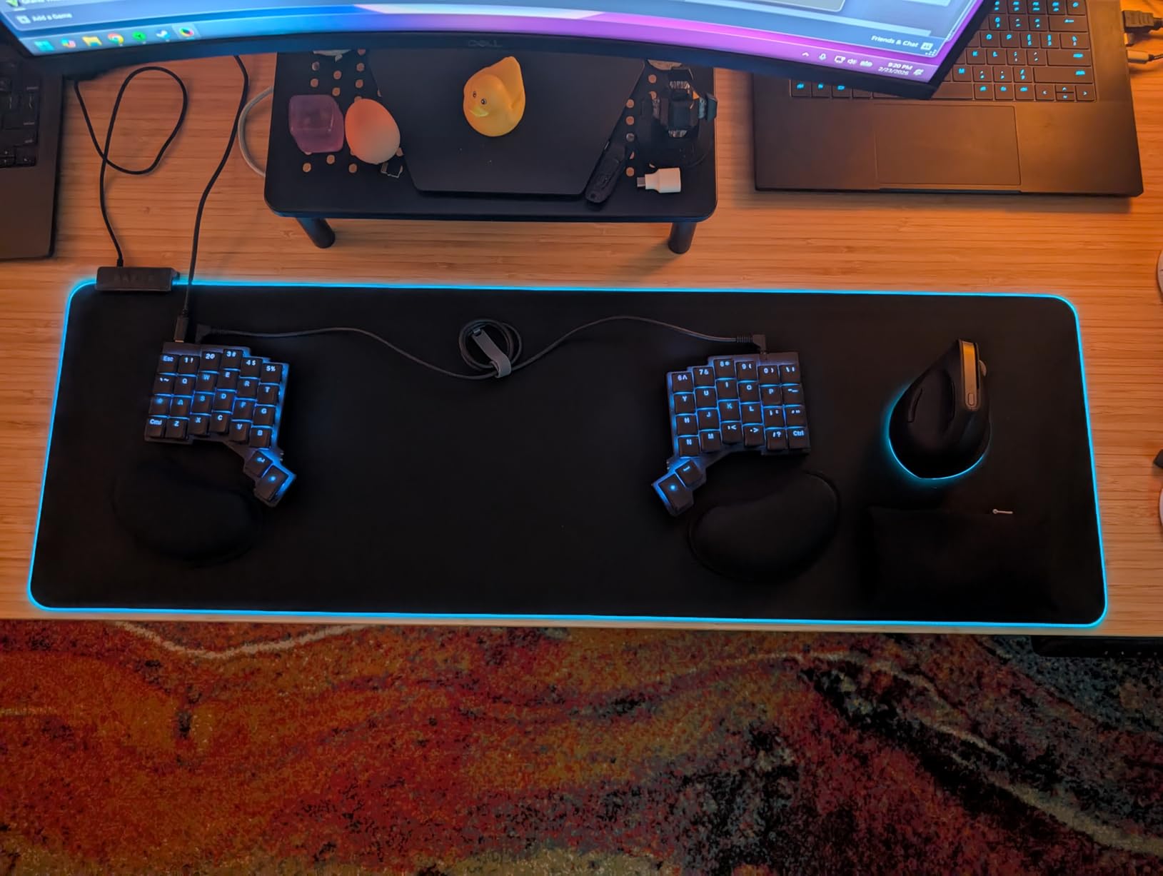 Razer Goliathus Extended Chroma Gaming Mousepad, Soft Cloth Material, Black | Customizable Chroma RGB Lighting, Balanced Control & Speed, Non-Slip Rubber Base customer photo 2