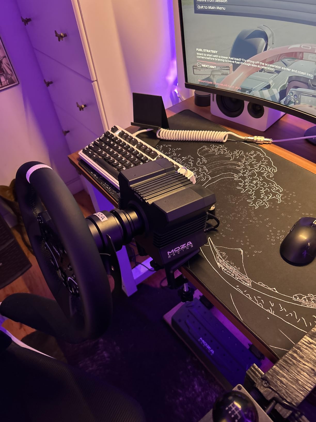 MOZA R5 All-in-One PC Gaming Racing Simulator 3PCS Bundle: 5.5Nm Direct Drive Wheel Base, 11-inch Racing Wheel, Anti-Slip Pedals and a Desk Clamp customer photo 2