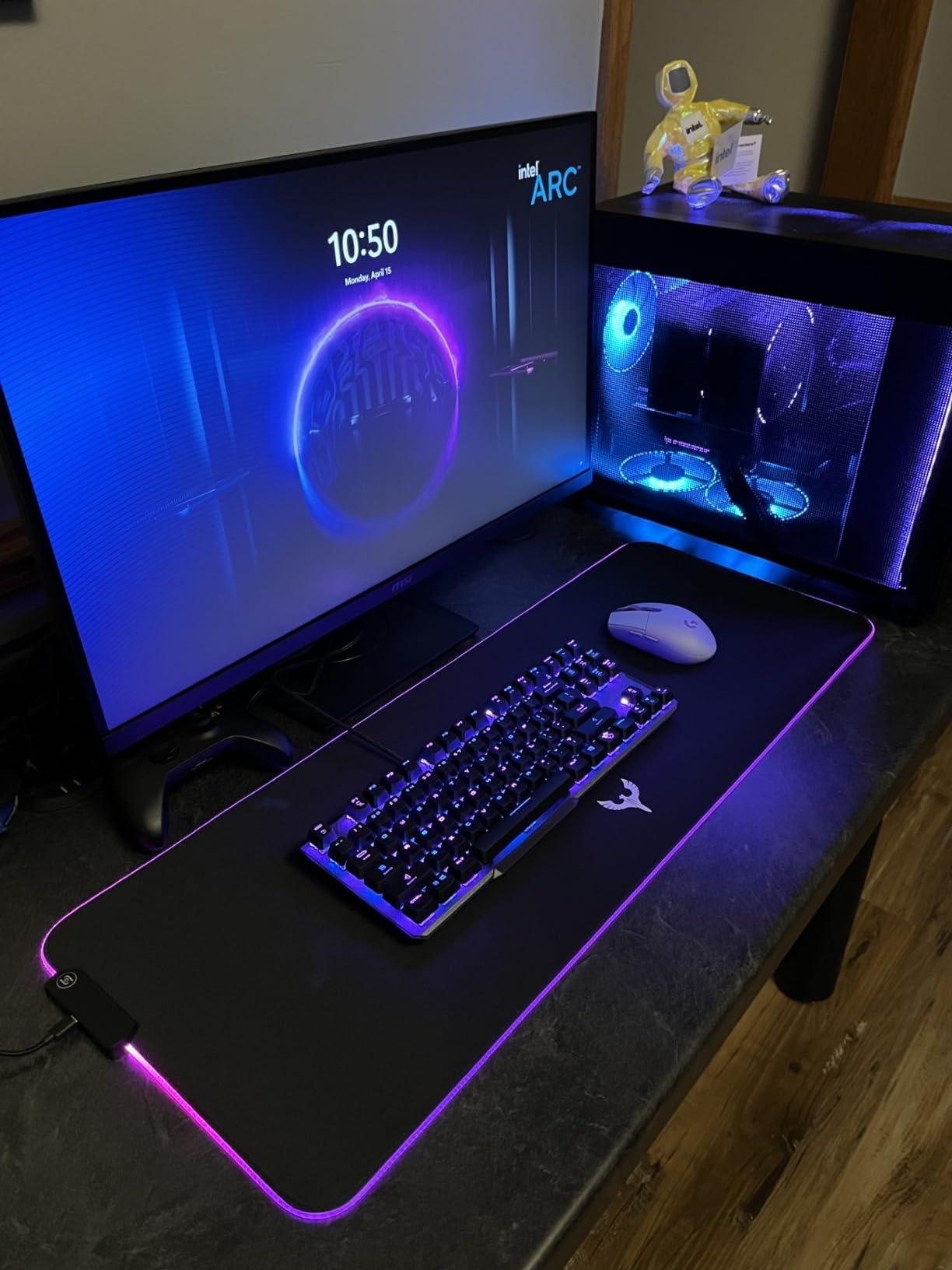 BladeHawks RGB Gaming Mouse Pad Extra Large Extended 31.5x12 Inch-Black | LED mouse pad with 14 lighting modes, covers keyboard & mouse, anti-slip rubber base, waterproof surface, USB powered customer photo 2