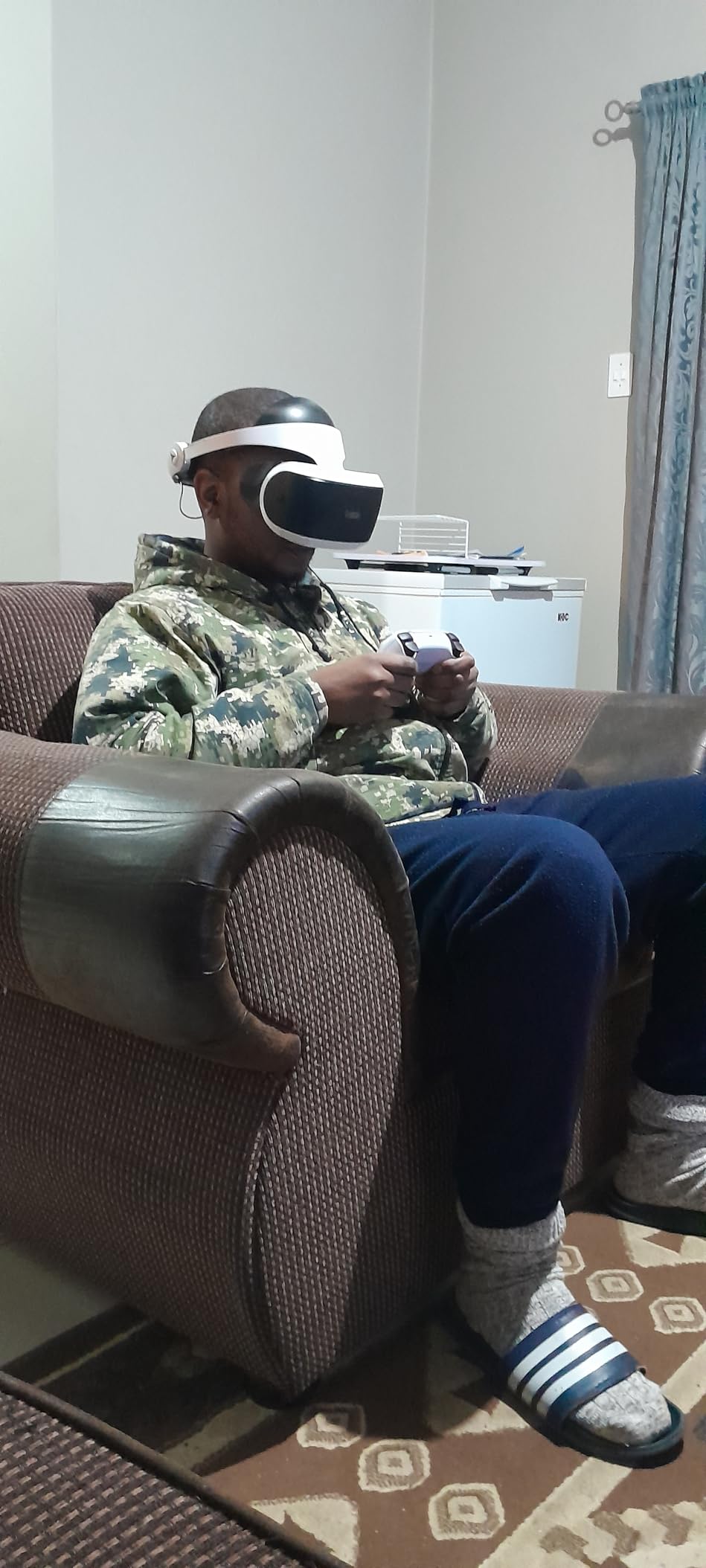 PlayStation VR Headset + Camera Bundle (Renewed) customer photo 1