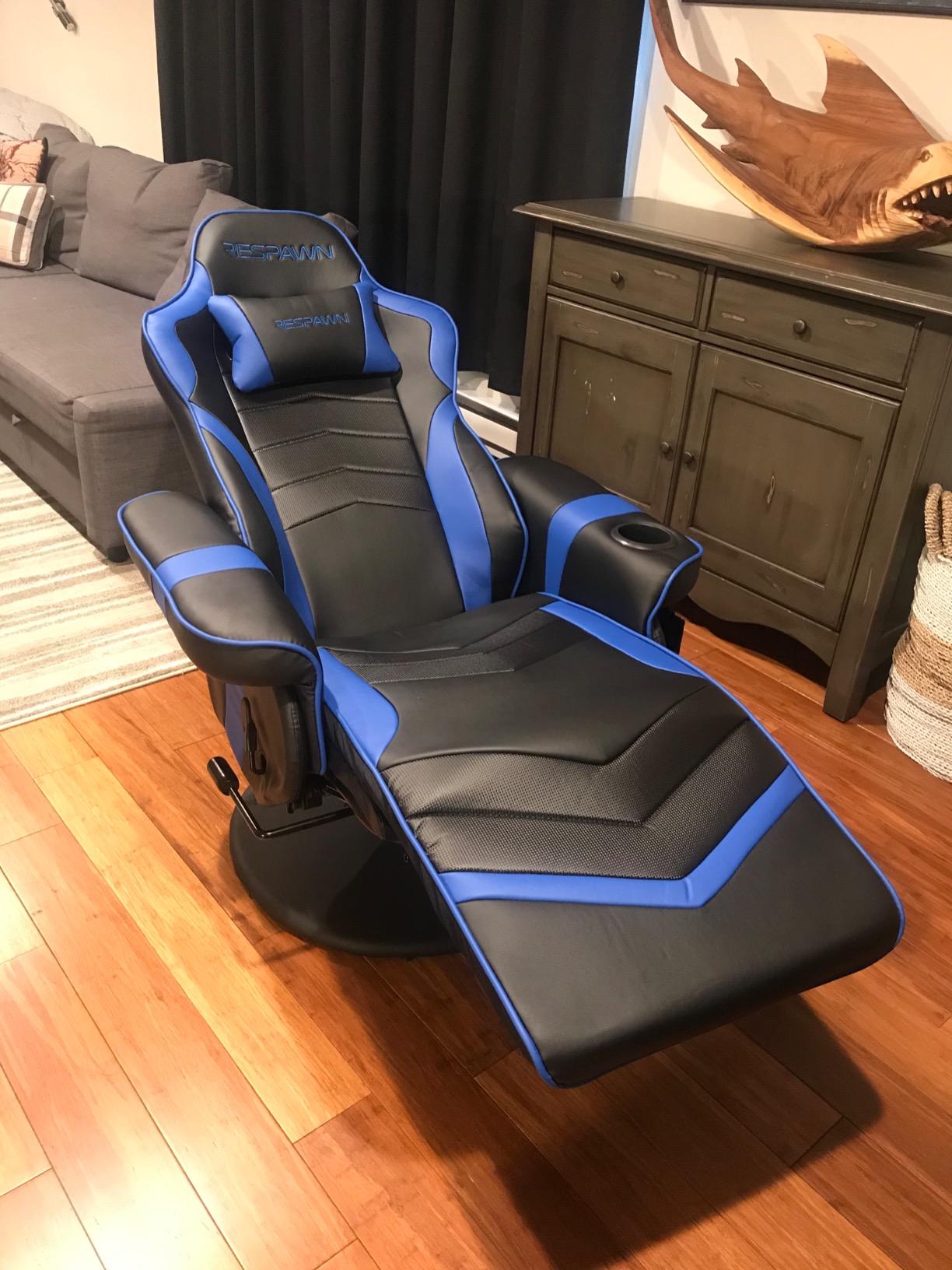 Respawn 900 Gaming Recliner Chair with Footrest, Cup Holder and Swivel customer photo 2