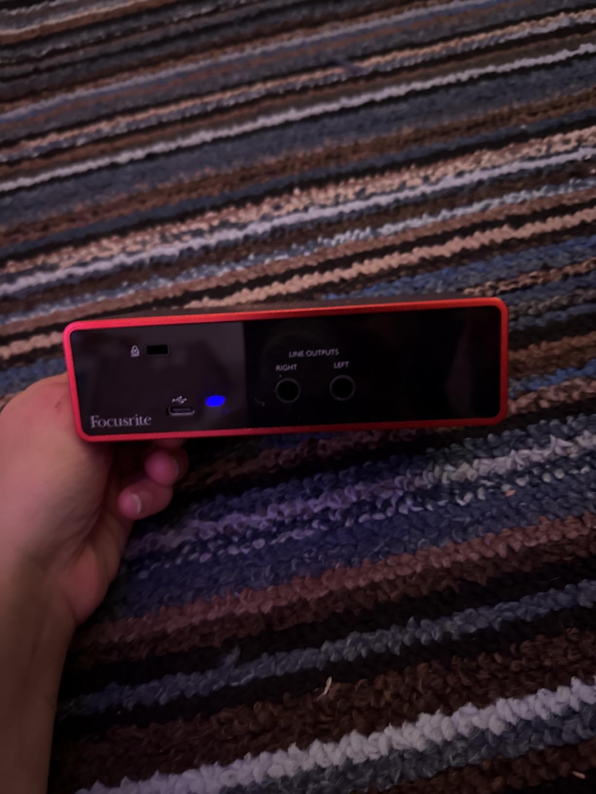 Focusrite Scarlett Solo 3rd Gen USB Audio Interface for Guitarists, Vocalists, Podcasters or Producers to record and playback studio quality sound | 1 XLR Mic Preamp, 1 Hi-Z Instrument Input, 24-Bit/192kHz, 56dB Gain Range, Air Mode, macOS/Windows/iPadOS Compatible customer photo 2