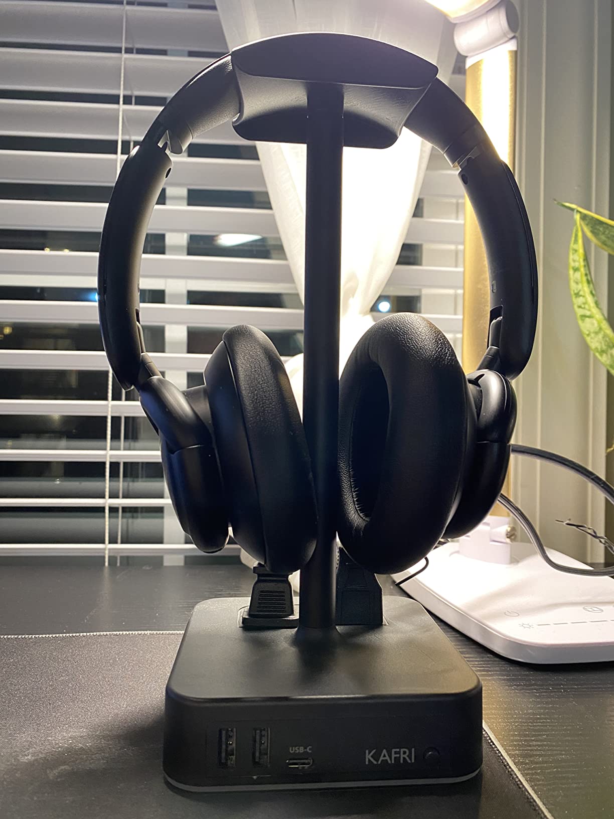 KAFRI RGB Headphone Stand with USB A&C Charger Desk Gaming Headset Holder Hanger Rack with 3 USB Charging Port and 2 Outlet - Suitable for Gamer Desktop Table Game Earphone Accessories Boyfriend Gifts customer photo 2