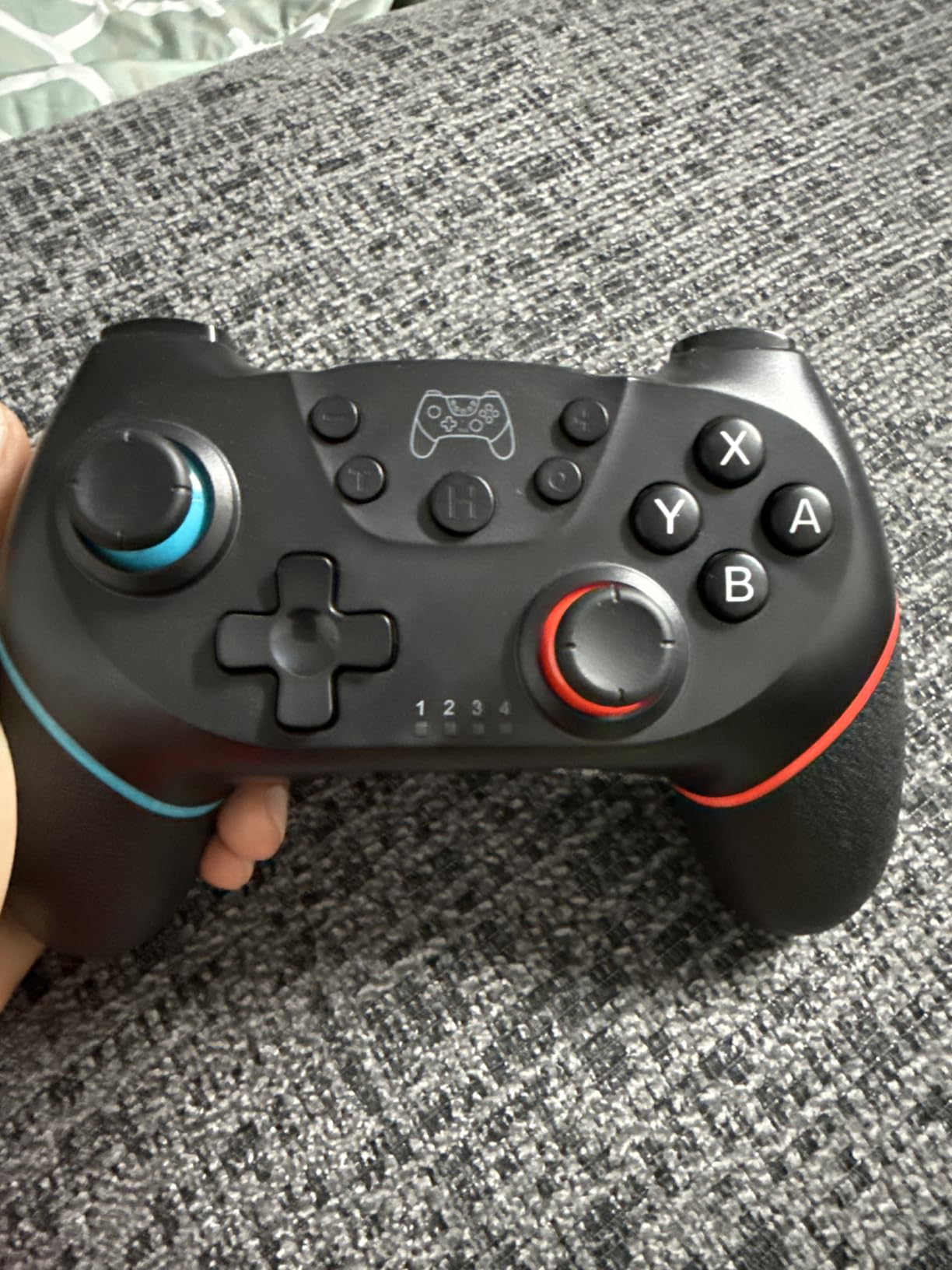 Diswoe Wireless Pro Controller for Switch 1/Switch 2/Lite/OLED/PC customer photo 1