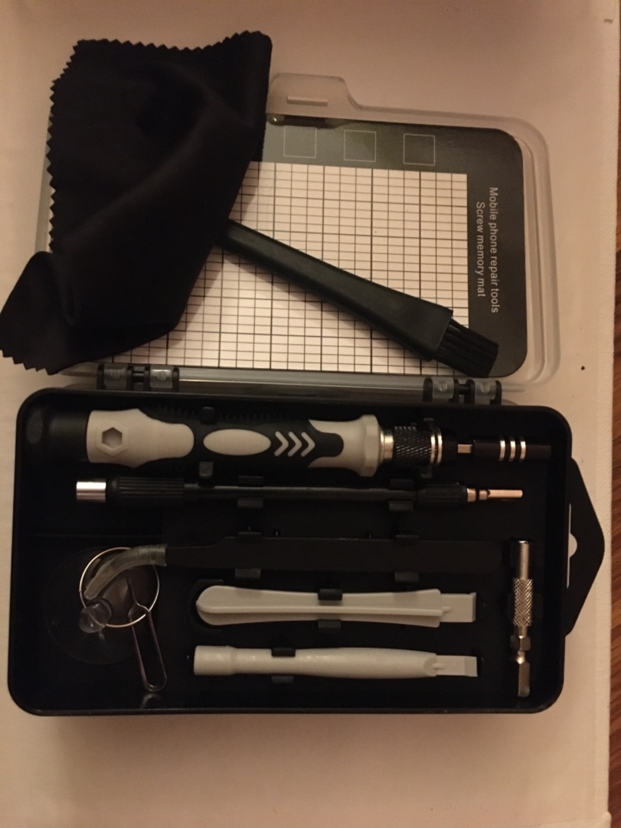 SHOWPIN Precision Computer Screwdriver Kit: 122PCS Laptop Screwdriver Sets customer photo 2