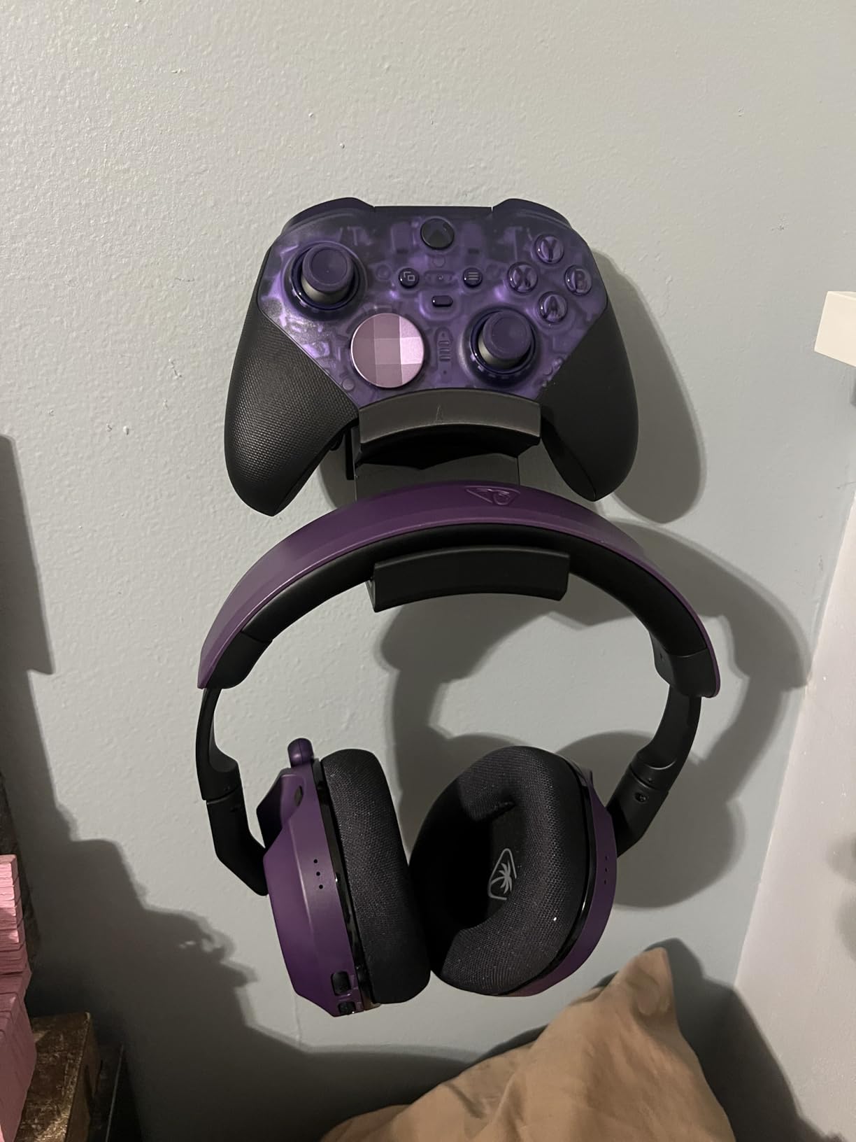 Colossus - Gamepad Controller & Headphone Hanger Holder - Designed for Xbox ONE, PS4, PS3, Dualshock, Switch, PC, Steelseries, Steam & More, Black by Brainwavz customer photo 2