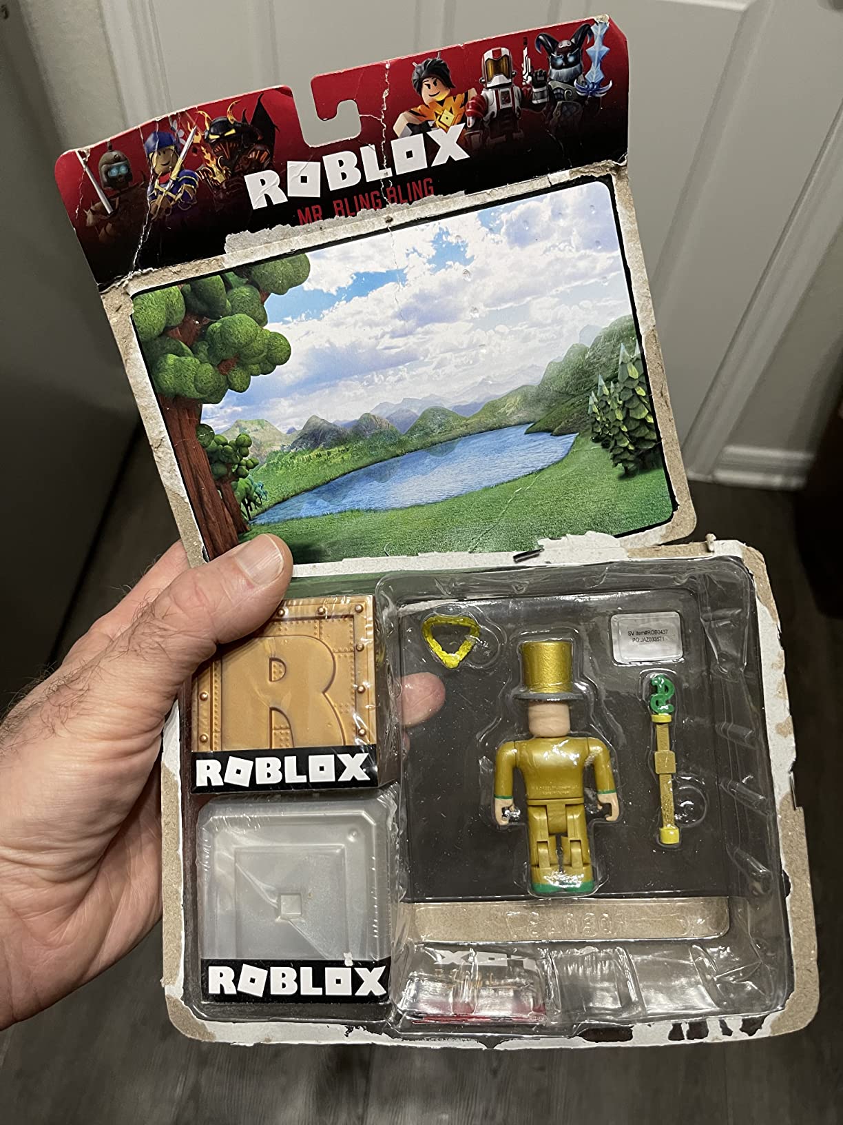 Roblox Action Collection - Jailbreak: Secret Agent + Two Mystery Figure Bundle [Includes 3 Exclusive Virtual Items] customer photo 1