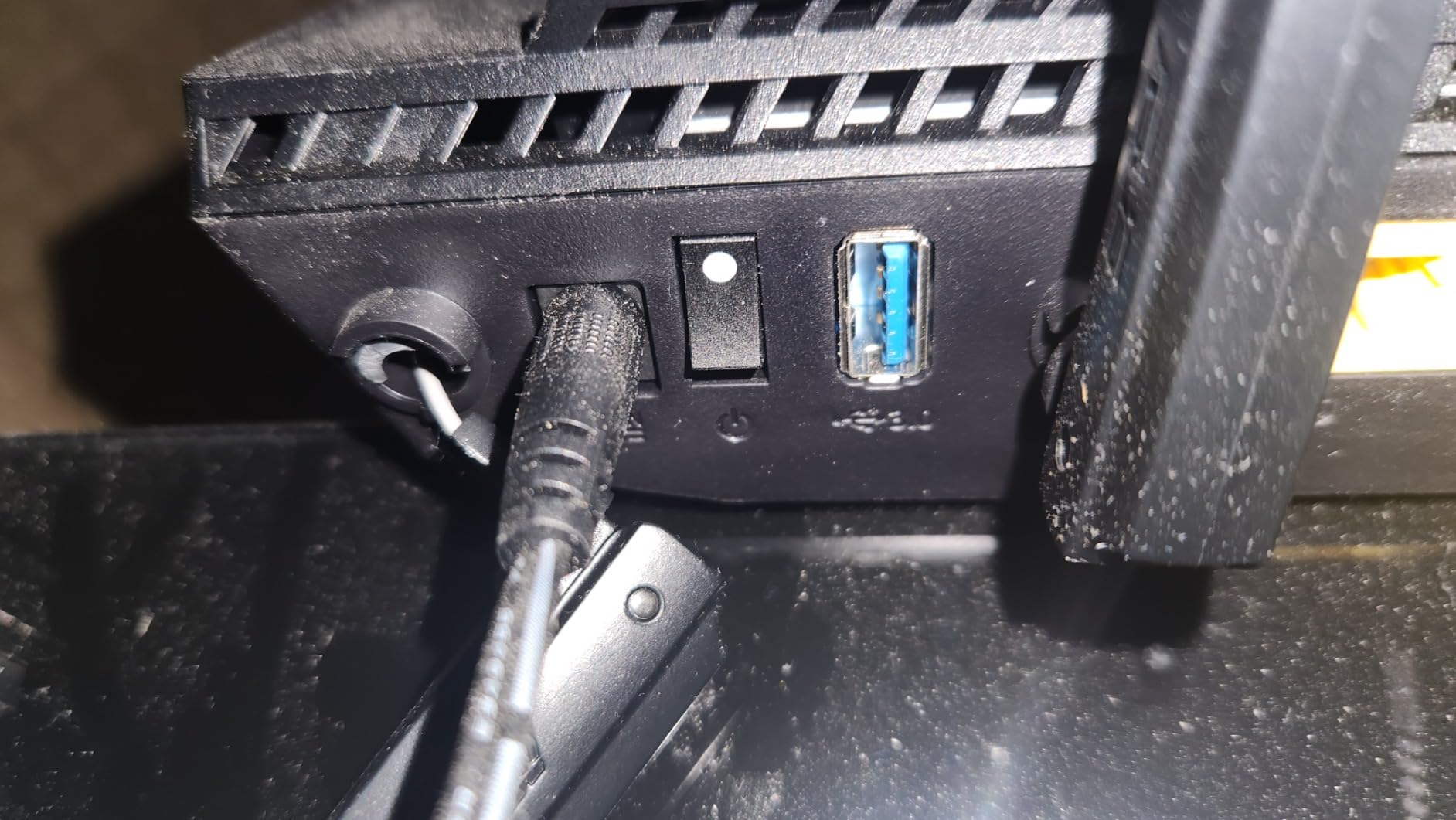 ASUS RT-AX58U Dual Band WIFI Router (RT-AX3000) (Renewed) customer photo 1