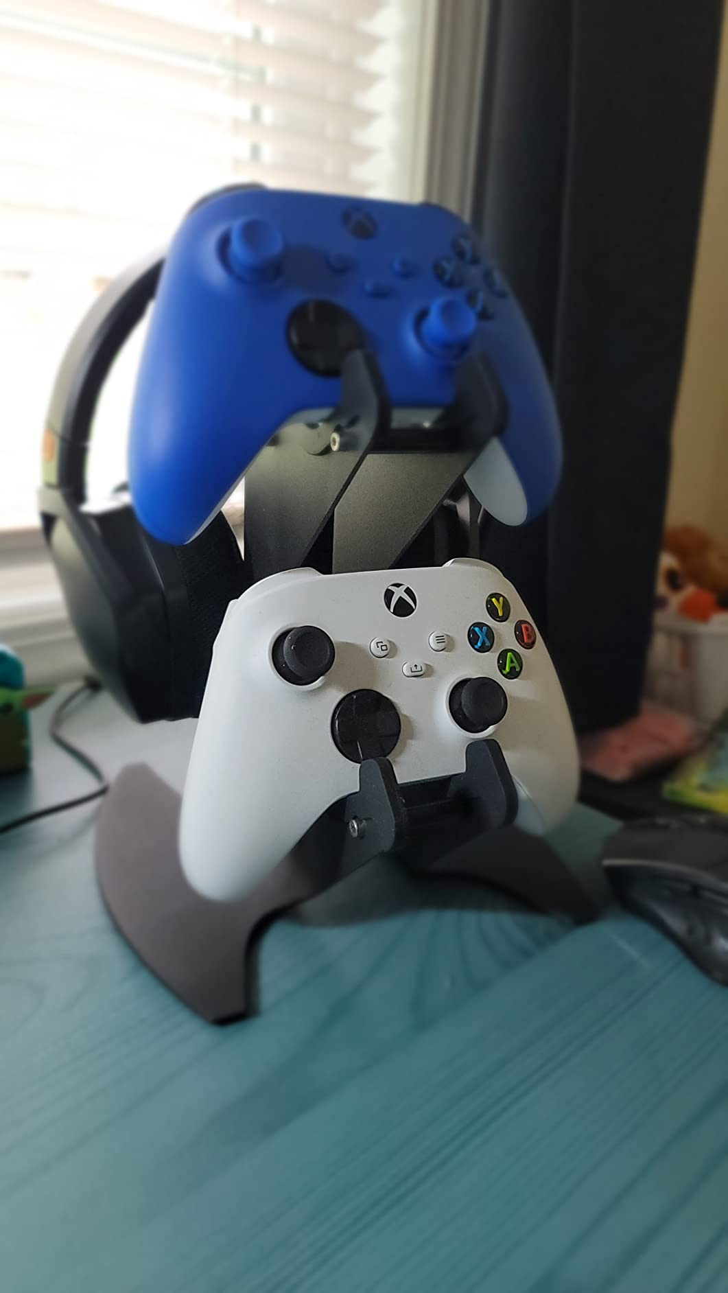 NBCP Controller Holder, Game Controller Rack Headset Stand for Xbox Series X S/Xbox one/PS5/PS4/NS/PC, Aluminum Metal Mount Universal Organizer customer photo 1