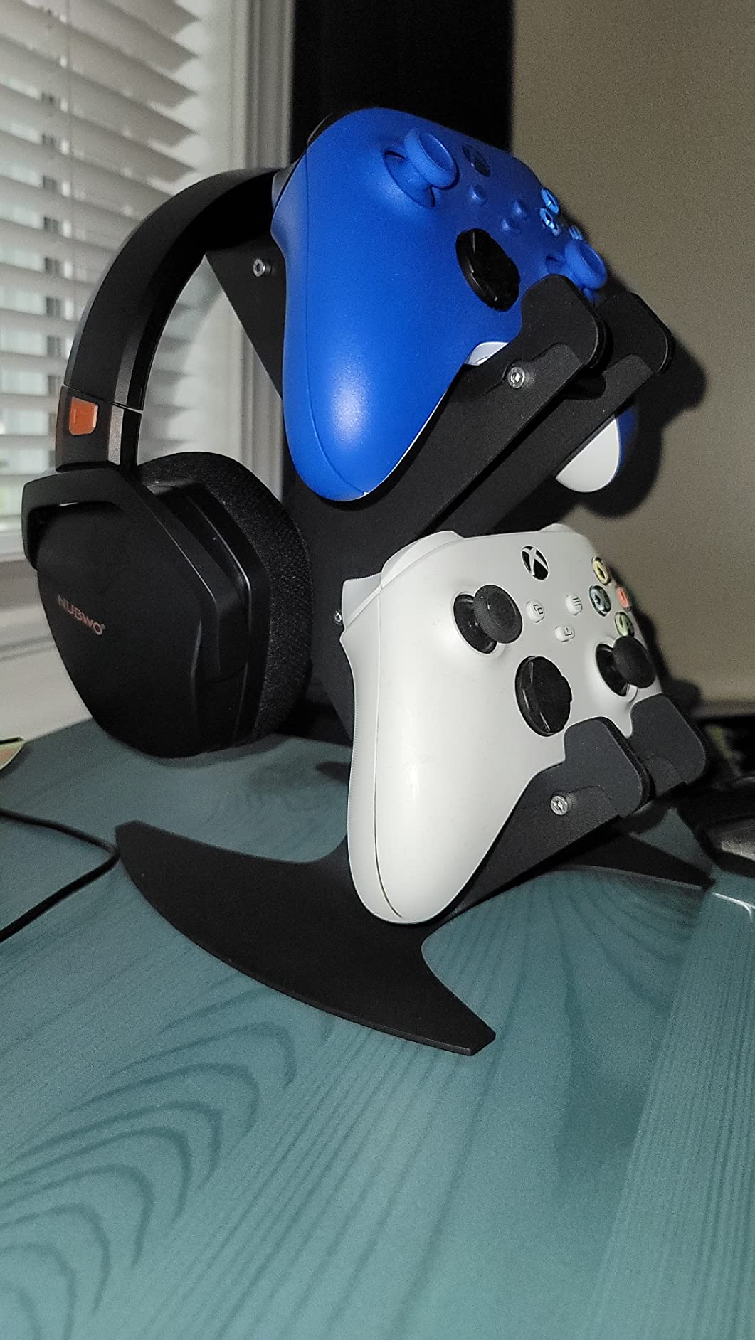 NBCP Controller Holder, Game Controller Rack Headset Stand for Xbox Series X S/Xbox one/PS5/PS4/NS/PC, Aluminum Metal Mount Universal Organizer customer photo 2