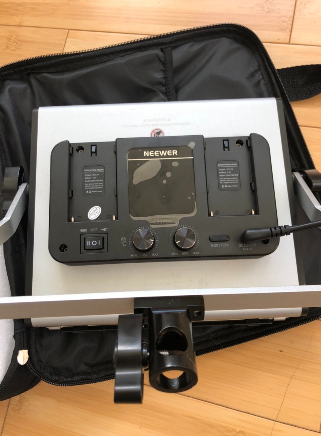 NEEWER 660 PRO RGB LED Video Light with App Control/Barn Door/U Bracket, 360° Full Color, CRI 97+, 50W Panel Studio Light customer photo 1