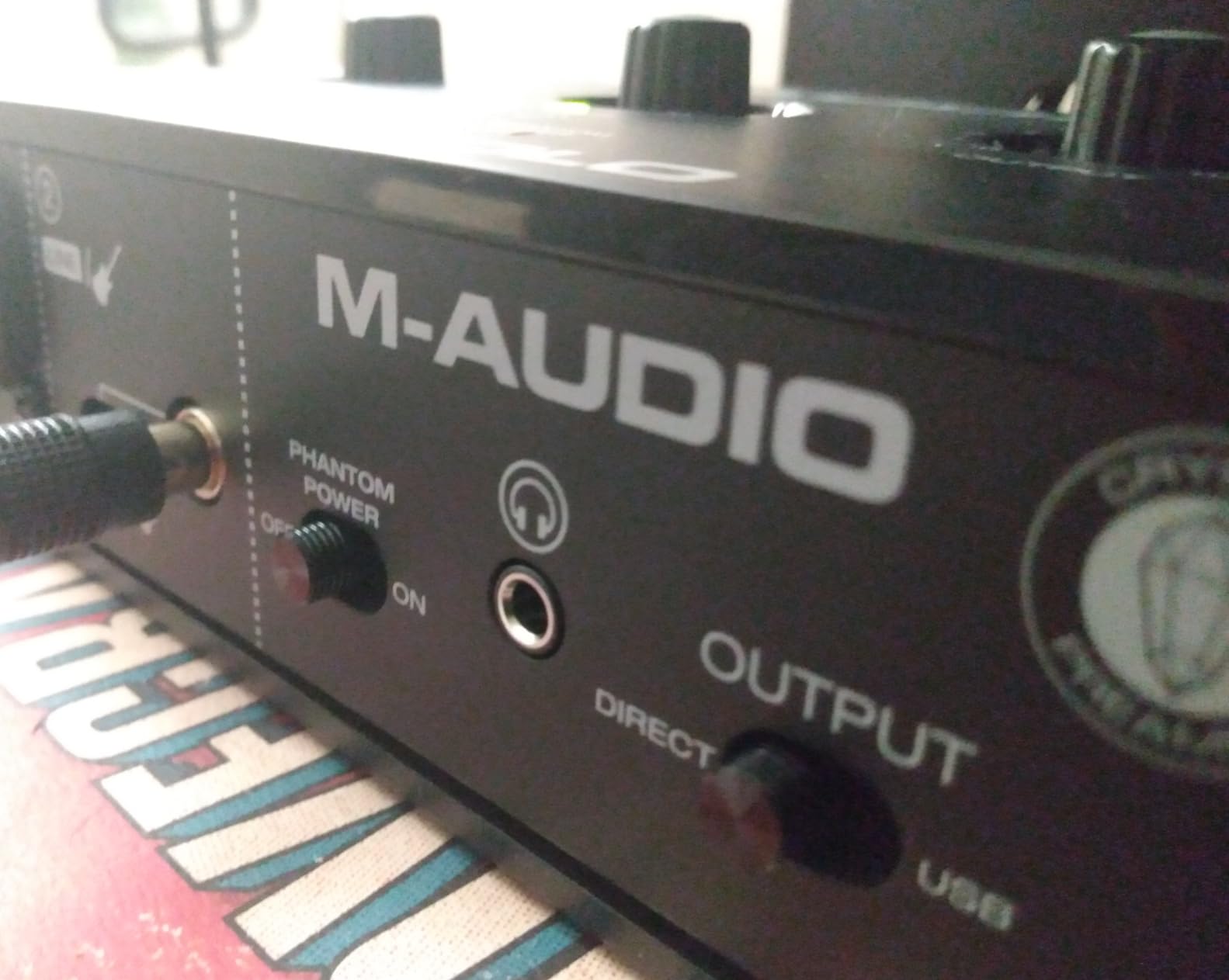 M-AUDIO M-Track Solo USB Audio Interface for Recording, Streaming and Podcasting with XLR, Line and DI Inputs, Plus a Software Suite Included customer photo 2