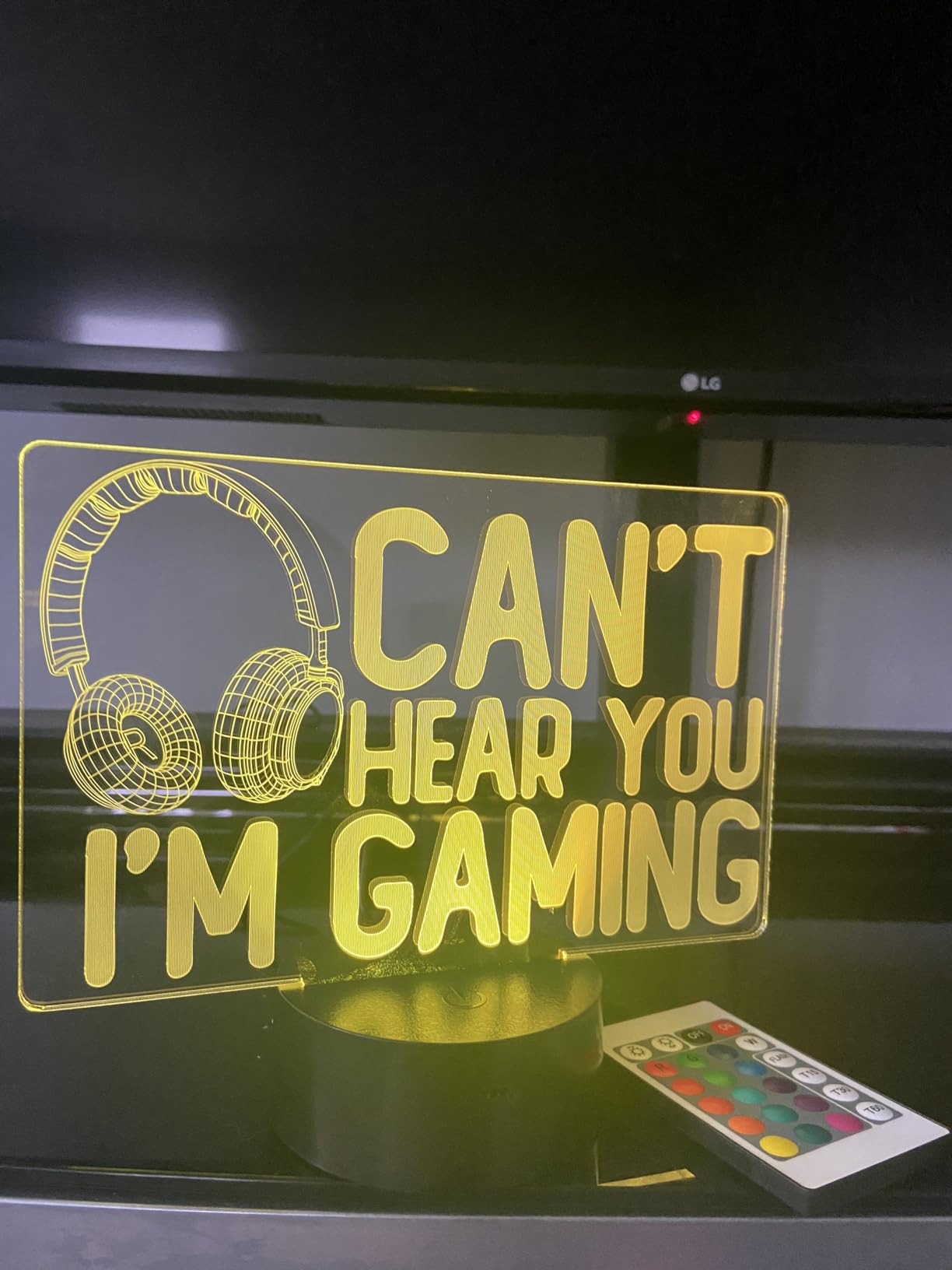 YuanDian Can't Hear You I'm Gaming Night Light, Headset Graphic Video Games Gamer Gift Funny 3D Illusion Lamp 16 Colors Changing Touch & Remote Control for Men Gamers Teenagers and Kids customer photo 1