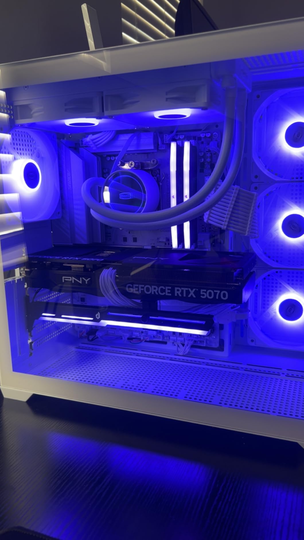 upHere 5V 3PIN Addressable RGB Graphics Card GPU Brace Support Video Card Sag Holder,Built-in 5V ARGB Strip,Adjustable Length and Height Support,G276ARGB customer photo 1