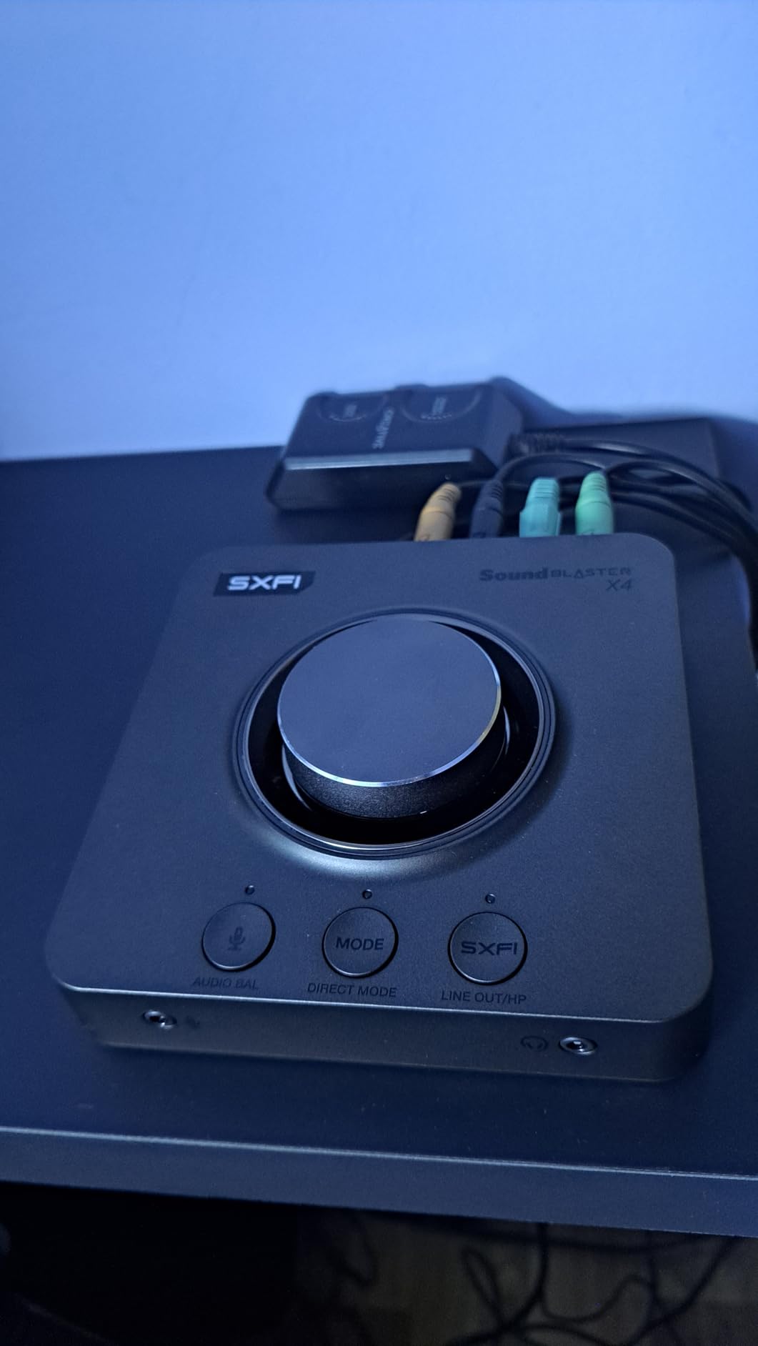 Sound Blaster X4, External USB DAC & Headphone Amp, 7.1 Surround customer photo 1