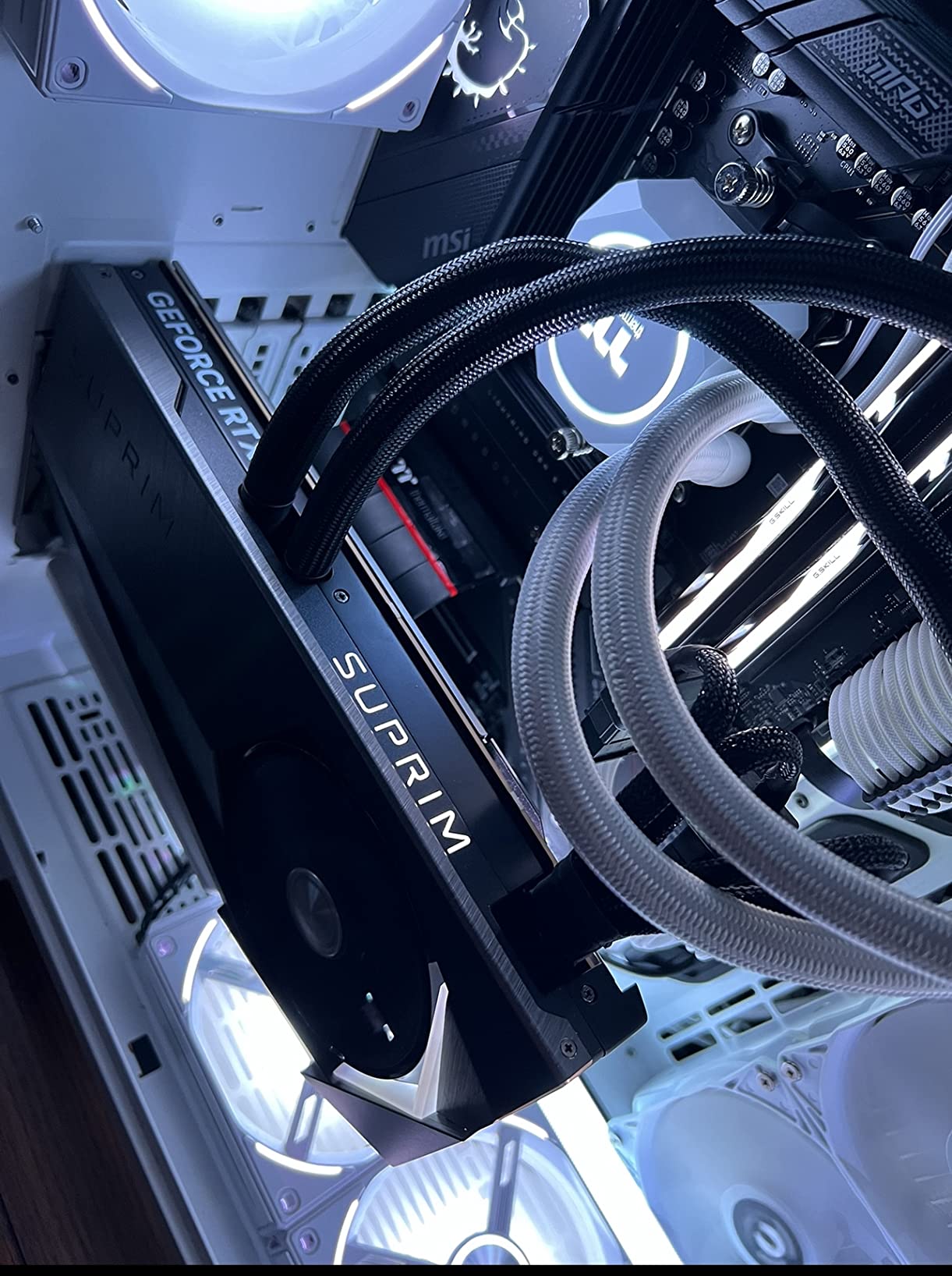 Thermaltake TT Premium PCI-E 4.0 High Speed Flexible Extender Riser Cable 300mm AC-058-CO1OTN-C1 customer photo 1
