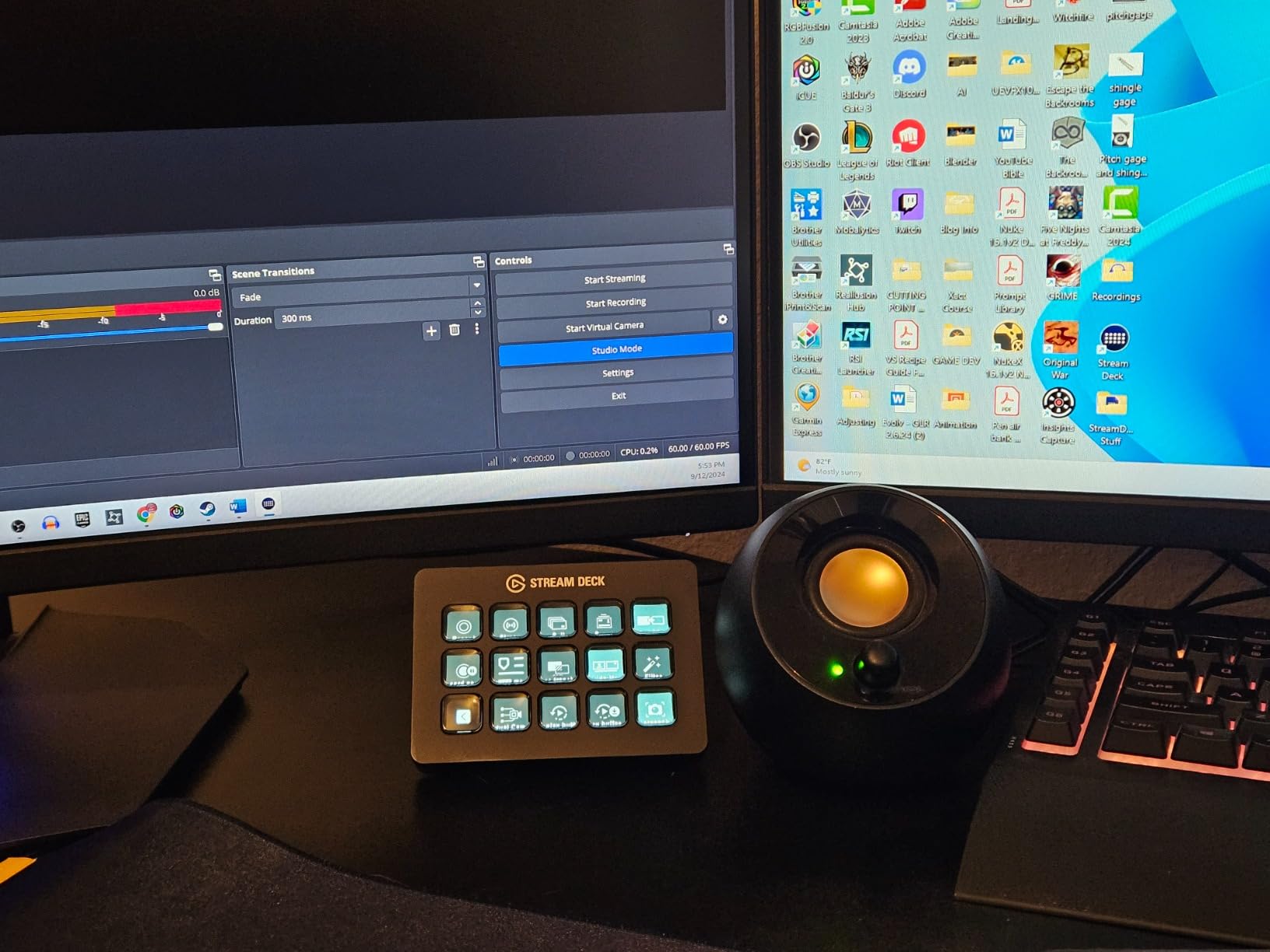Elgato Stream Deck MK.2 Studio Controller, 15 Macro Keys customer photo 2