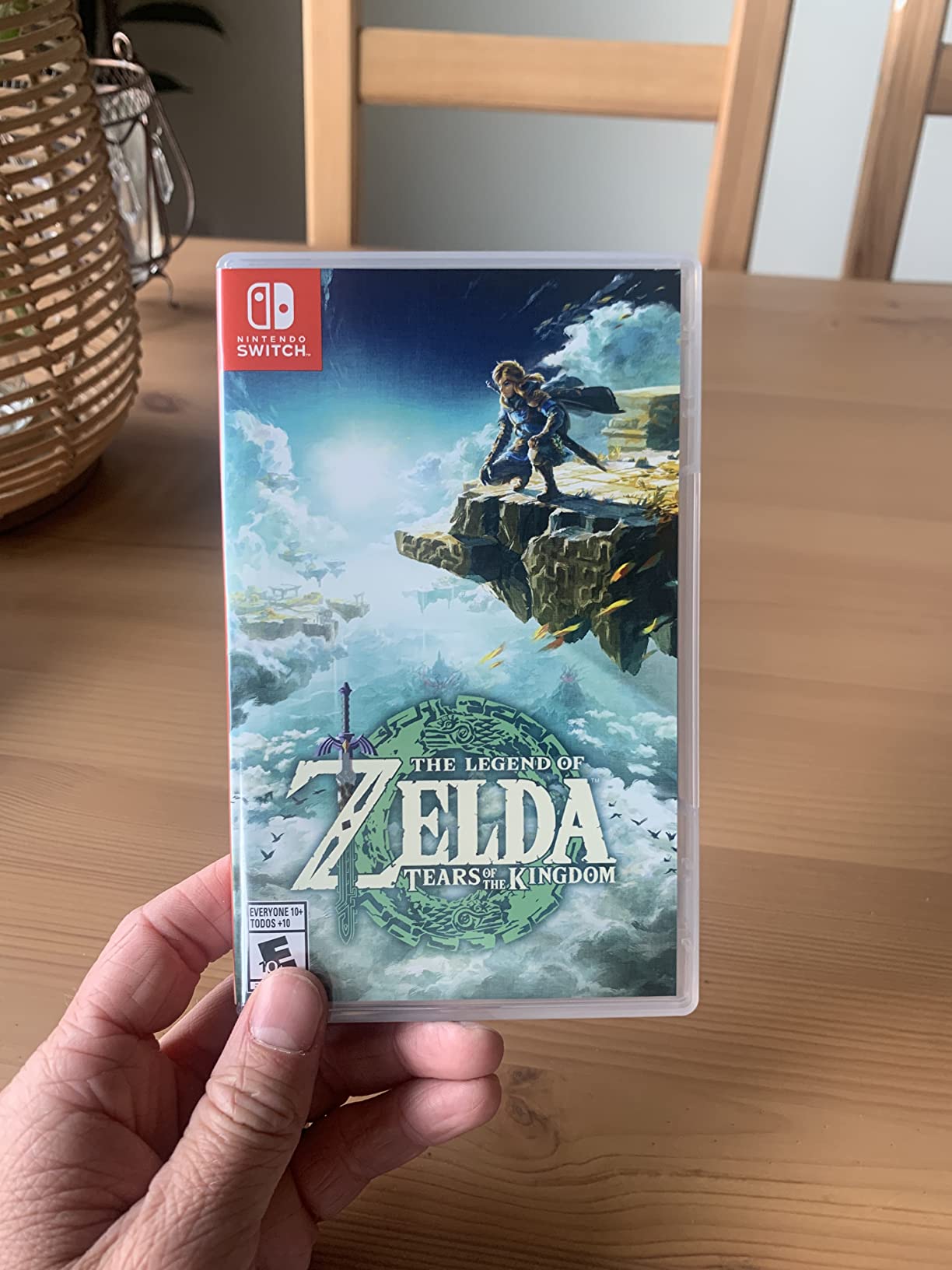 The Legend of Zelda: Tears of the Kingdom - Nintendo Switch (US Version) customer photo 1