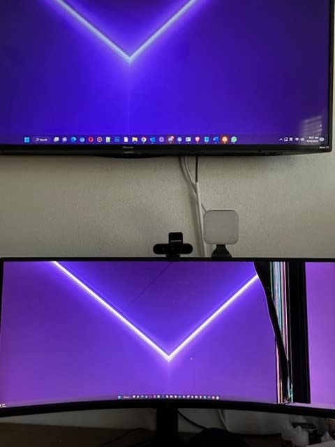 Logitech for Creators Litra Glow Premium LED Streaming Light - Graphite customer photo 2