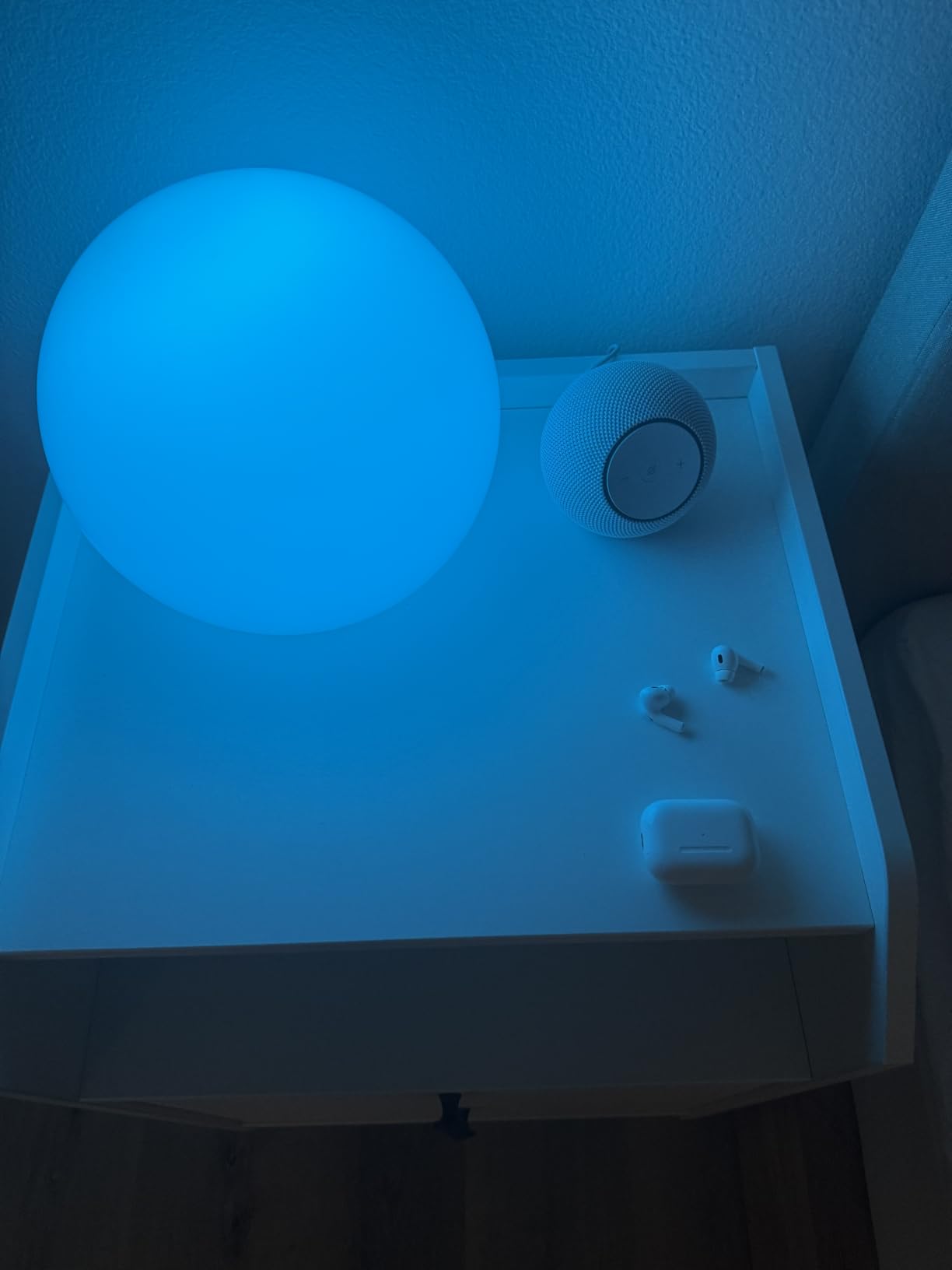 Govee Smart Light Bulbs, A19 Color Changing Light Bulb, 800 LM, E26 Base customer photo 2