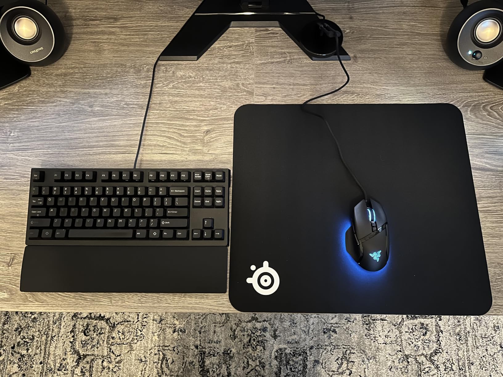 Razer Basilisk V3 Customizable Ergonomic Gaming Mouse: Fastest Gaming Mouse Switch - Chroma RGB Lighting - 26K DPI Optical Sensor - 11 Programmable Buttons - HyperScroll Tilt Wheel - Classic Black customer photo 1