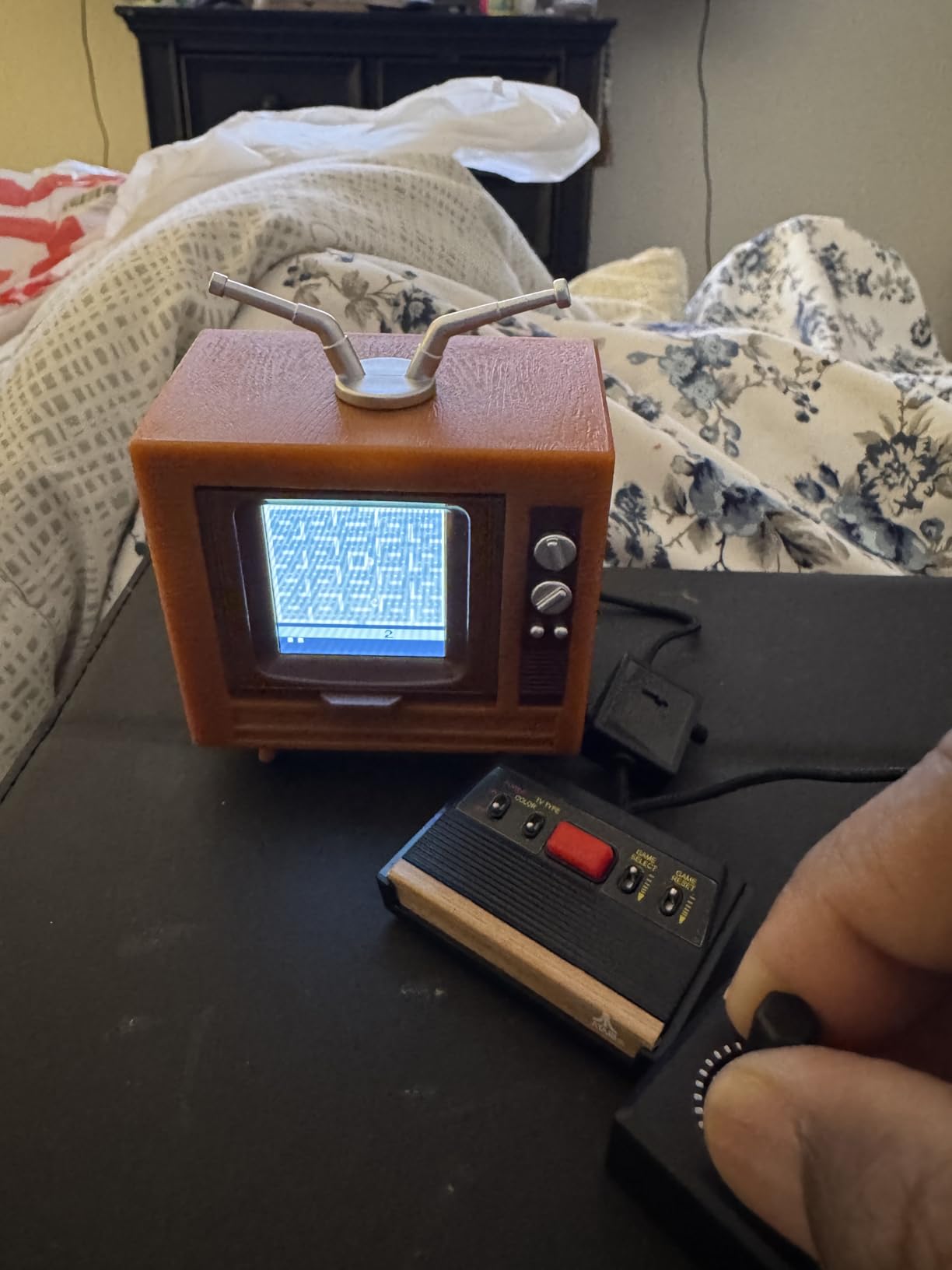 Tiny Arcade Atari 2600 Mini Console 3.5” Playable Retro TV & Controller with 10 Classic Games Including Pac-Man & Breakout -Portable Vintage Gaming System w/ Sound - Gift for Kids & Adults Ages 8+ customer photo 1