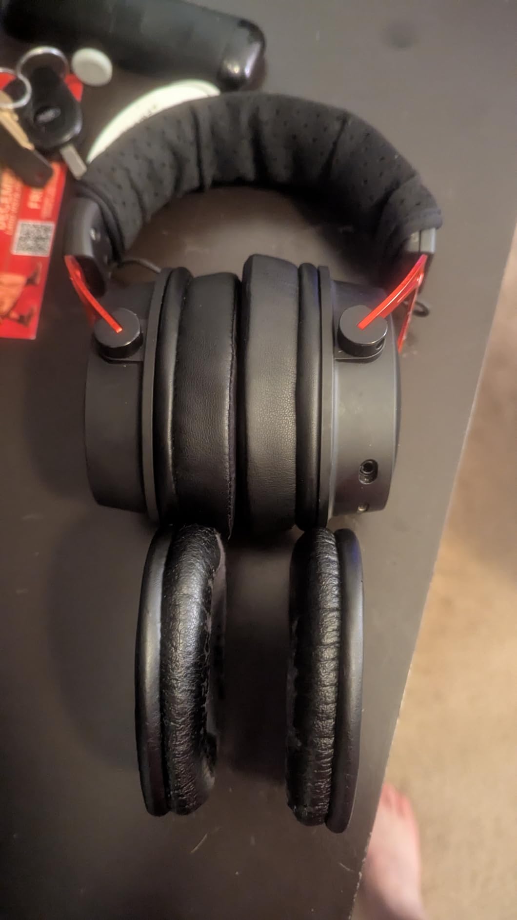 Cloud Alpha Wireless - Gaming Headset for PC, 300-hour battery life, DTS Headphone:X Spatial Audio, Memory foam, Dual Chamber Drivers, Noise-canceling mic, Durable aluminum frame, Red customer photo 1