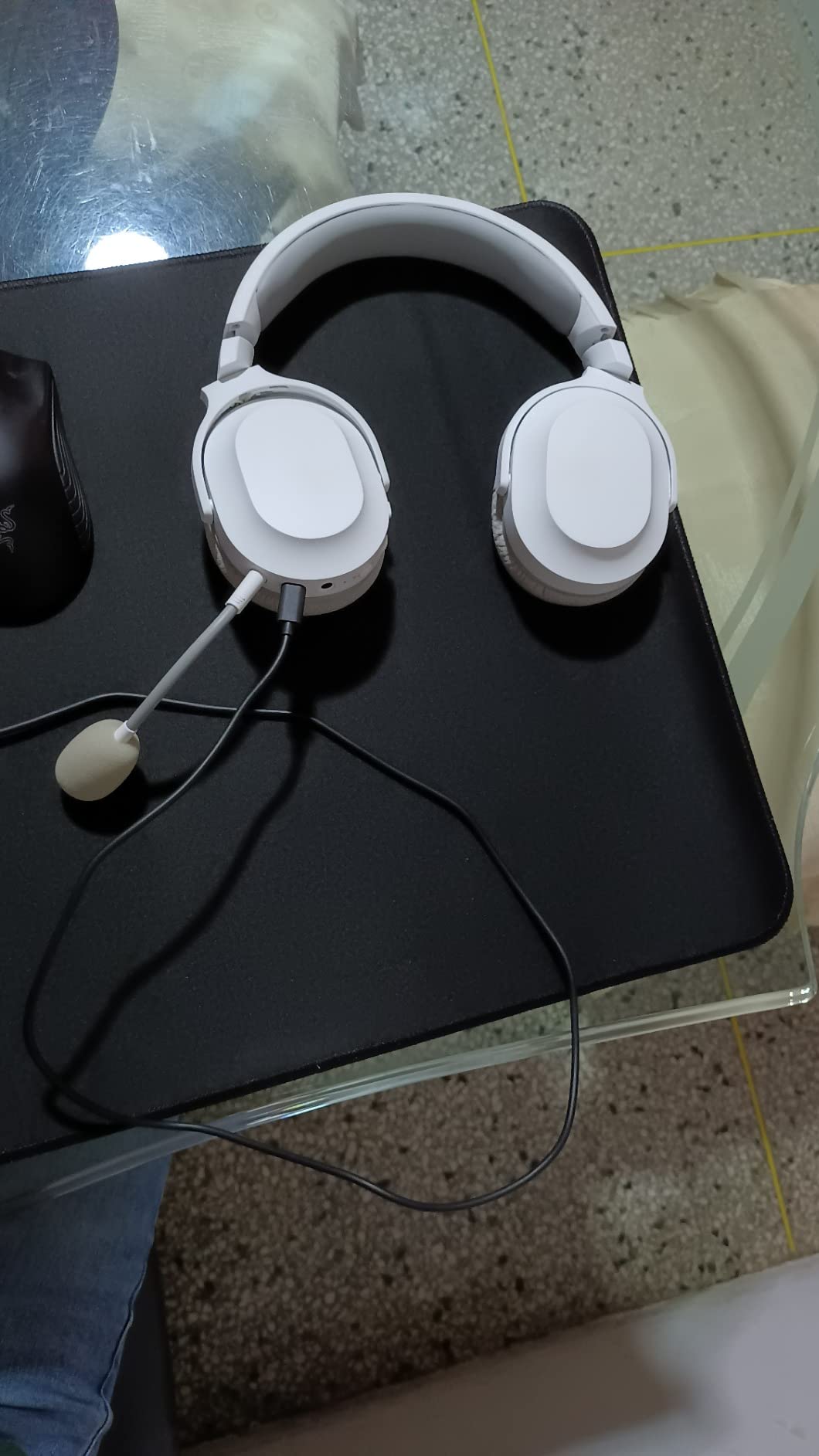 Razer Barracuda X Wireless Gaming & Mobile Headset, 2.4Ghz + BT, White | Bluetooth 5.2, Lightweight, 40mm Drivers, Detachable Mic, 50 Hr Battery customer photo 2