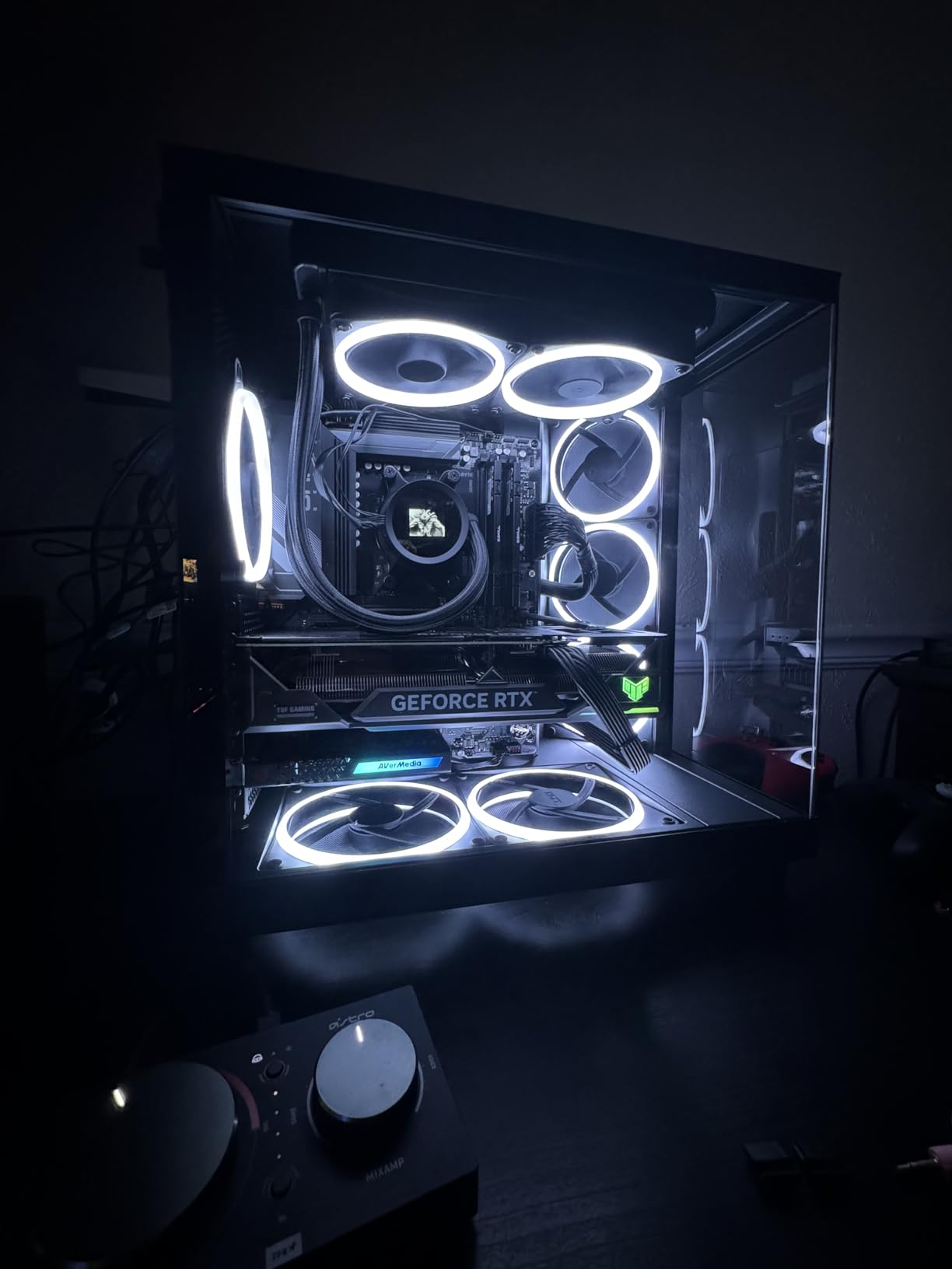 NZXT F120 RGB Triple Pack - 3X 120mm PWM RGB Fans + Hub - White customer photo 2