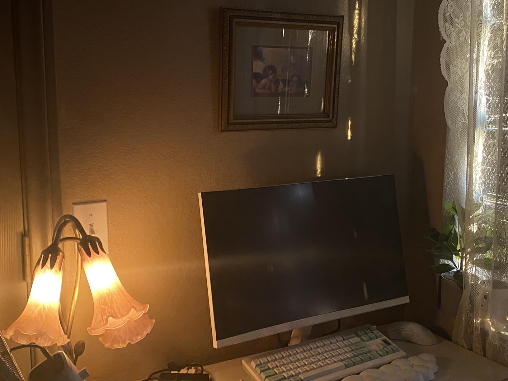 Acer Nitro 23.8in FHD 1920x1080 180Hz Gaming Monitor KG241Y Sbiip customer photo 1