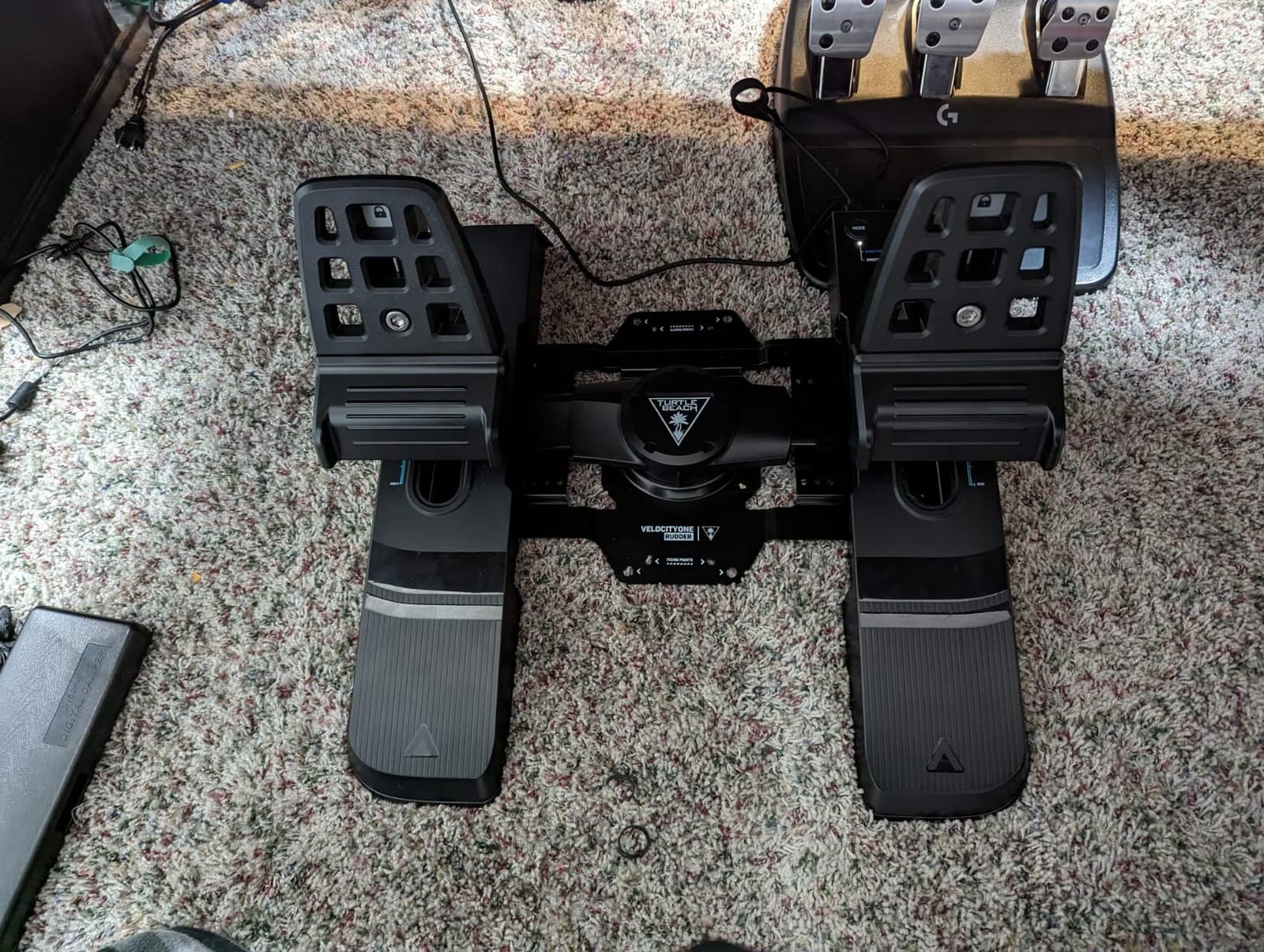 Turtle Beach VelocityOne Universal Rudder Pedals for Windows PC, Xbox Series X|S and Xbox One customer photo 2