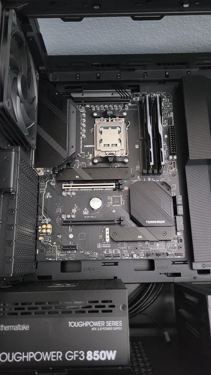 MSI MAG B650 Tomahawk WiFi Gaming Motherboard (AMD Ryzen 9000/8000/7000 Series Processors, AM5, DDR5, PCIe 4.0, M.2, SATA 6Gb/s, USB 3.2 Gen 2, HDMI/DP, Wi-Fi 6E, Bluetooth 5.3, 2.5Gbps LAN, ATX) customer photo 2