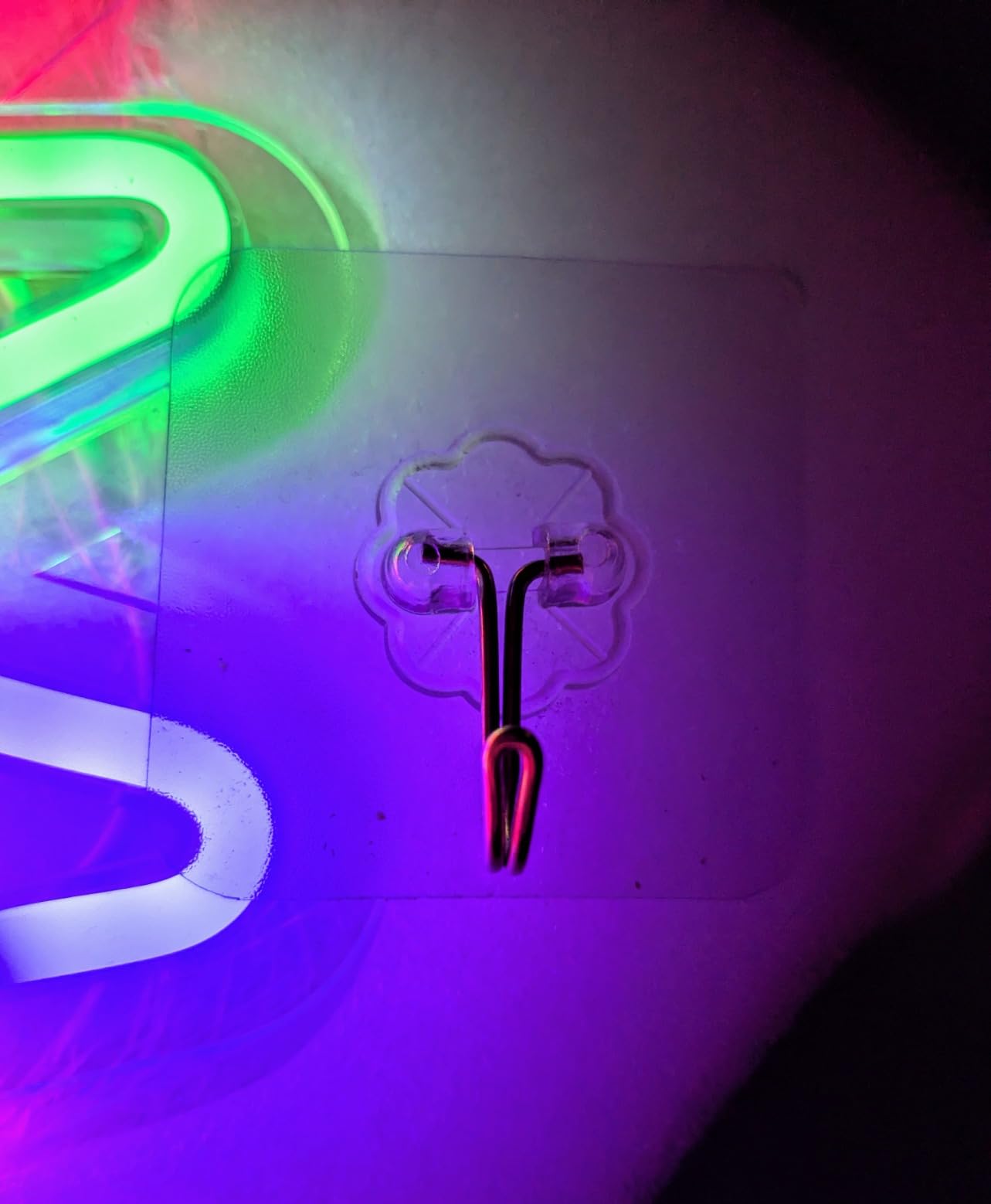 Gamer Neon Sign, Gamepad Shaped LED Neon Sign for Gamer Room Decor, Gaming Neon Sign for Boys Room Decor, Neon Gaming Sign for Gaming Wall Decor, USB Powered Gamer Gifts for Teens, Boys, Kids customer photo 2