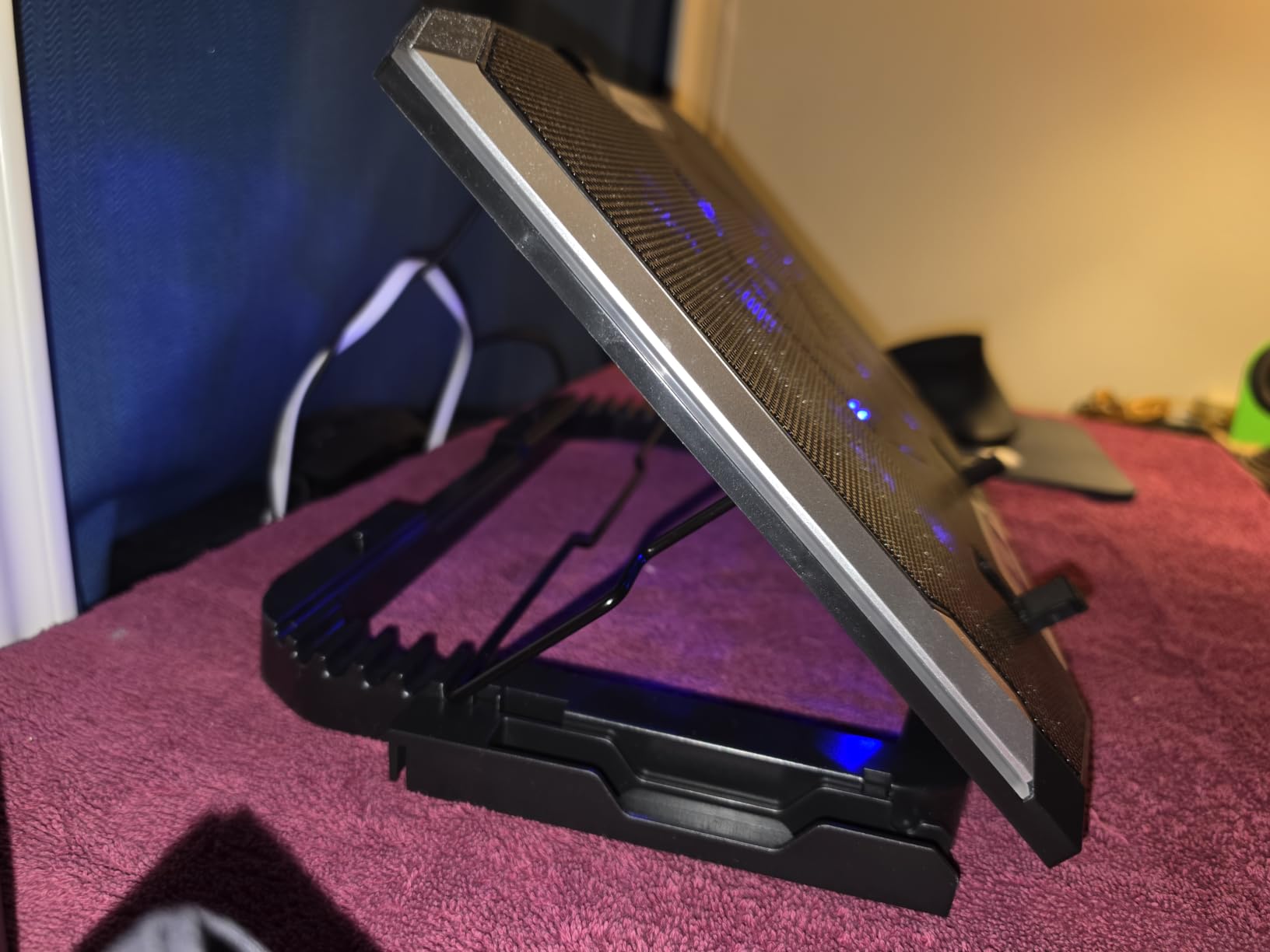 ICE COOREL Gaming Laptop Cooling Pad with 8 Cooling Fans, Laptop Fan Cooler Pad for 15-17.3 Inch, Notebook Cooler Stand with 6 Height Adjustable, RGB Cooling Pad with Two USB Port + Phone Stand customer photo 1