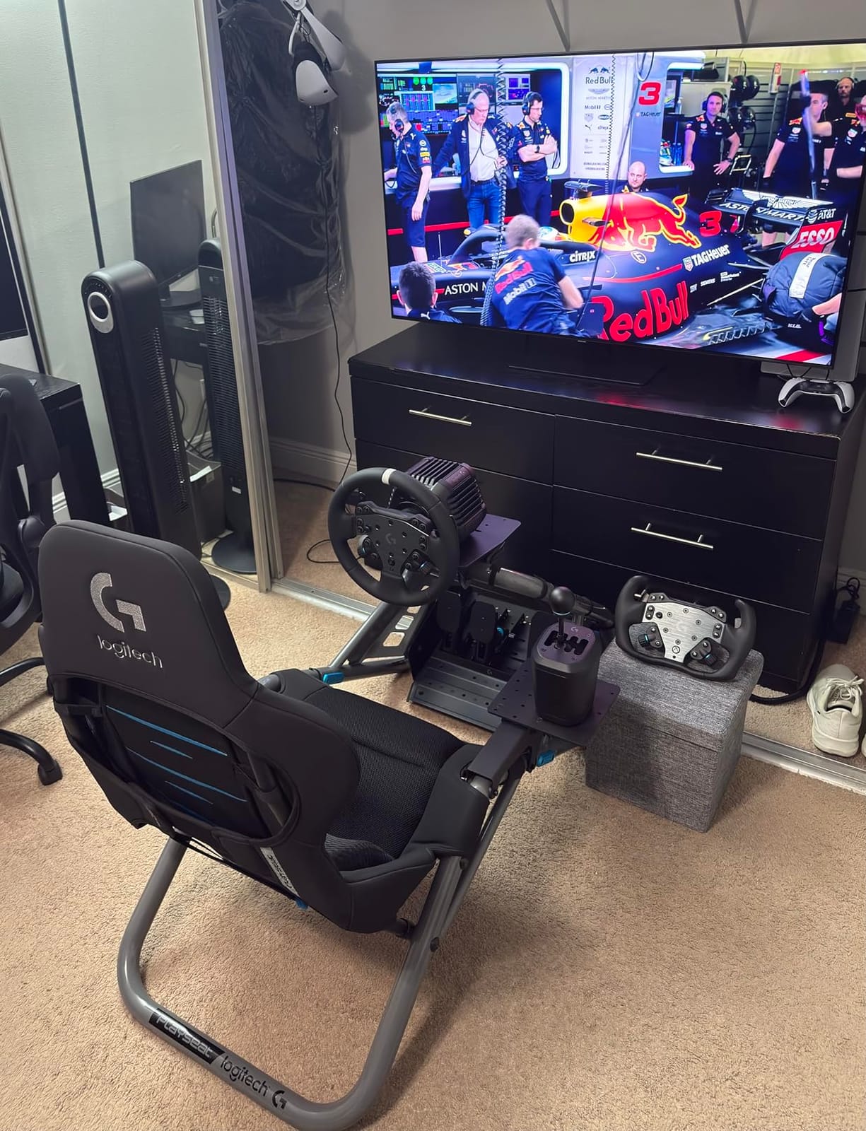 Playseat Trophy - Logitech G Edition Sim Racing Cockpit | Fully Adjustable | Direct Drive Support | Lightweight & Robust | Absolute Comfort ActiFit customer photo 1