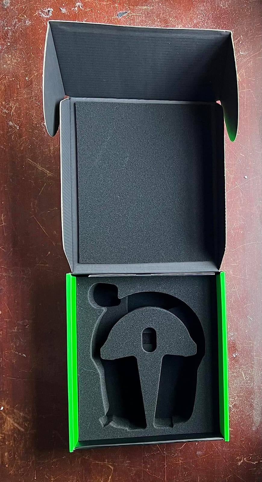 Razer BlackShark V2 Pro Wireless Gaming Headset, 70 Hr Battery, Black | Detachable Mic, Pro-Tuned FPS Profiles, 50mm Drivers, Noise-Isolating, Memory Foam Earcups, PC, PS5, Switch 2, Bluetooth 5.2 customer photo 2