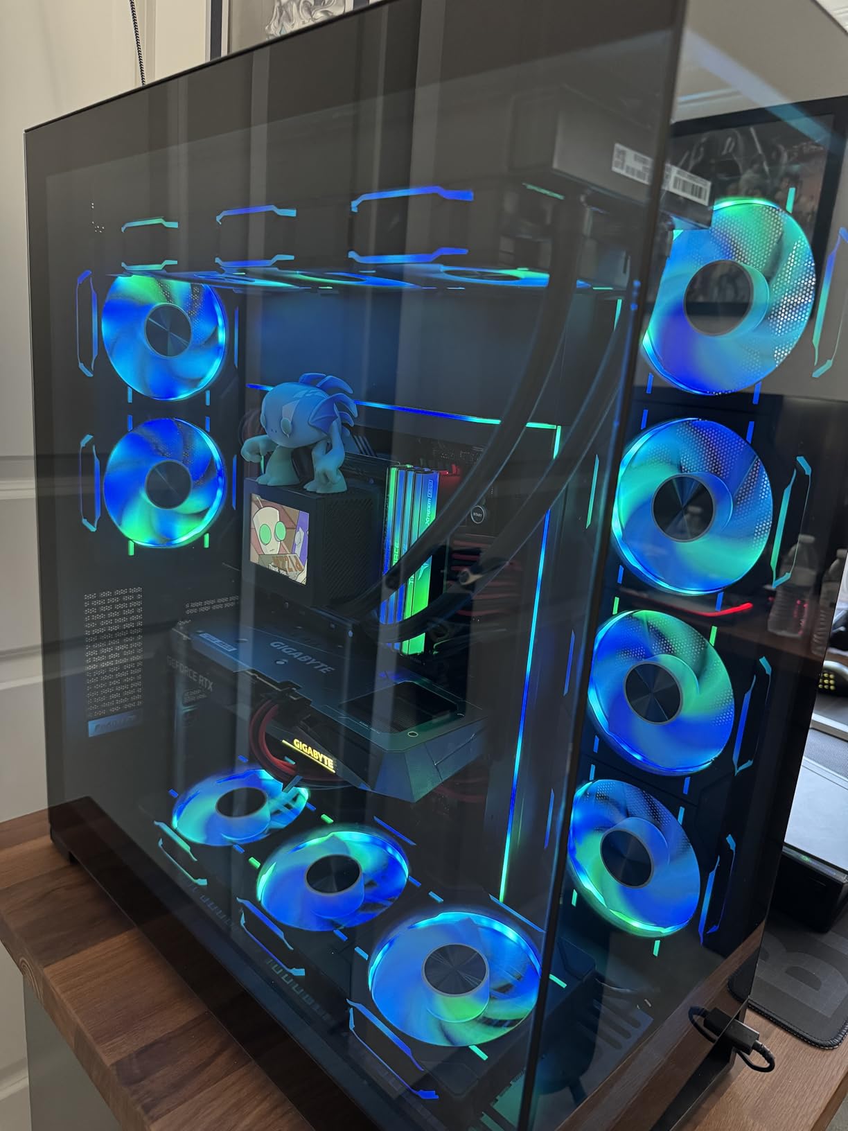 Phanteks PH-F120D30 DRGB PWM 120mm Fan 3-Pack (White) - PH-F120D30_DRGB_PWM_WT01_3P customer photo 1