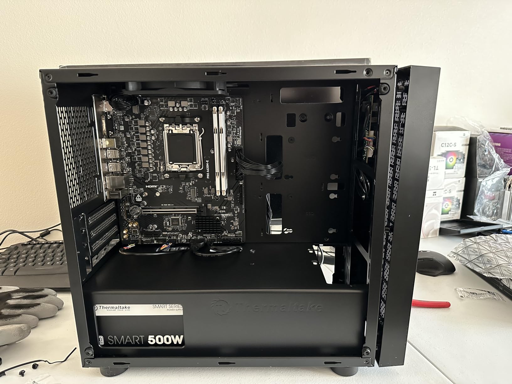 MSI PRO A620M-E ProSeries Motherboard (AMD 9000/8000/7000 Series Processors, AM5, DDR5, PCIe 4.0, SATA 6Gb/s, M.2, USB 3.2 Gen 1, DVI/HDMI, mATX) customer photo 2