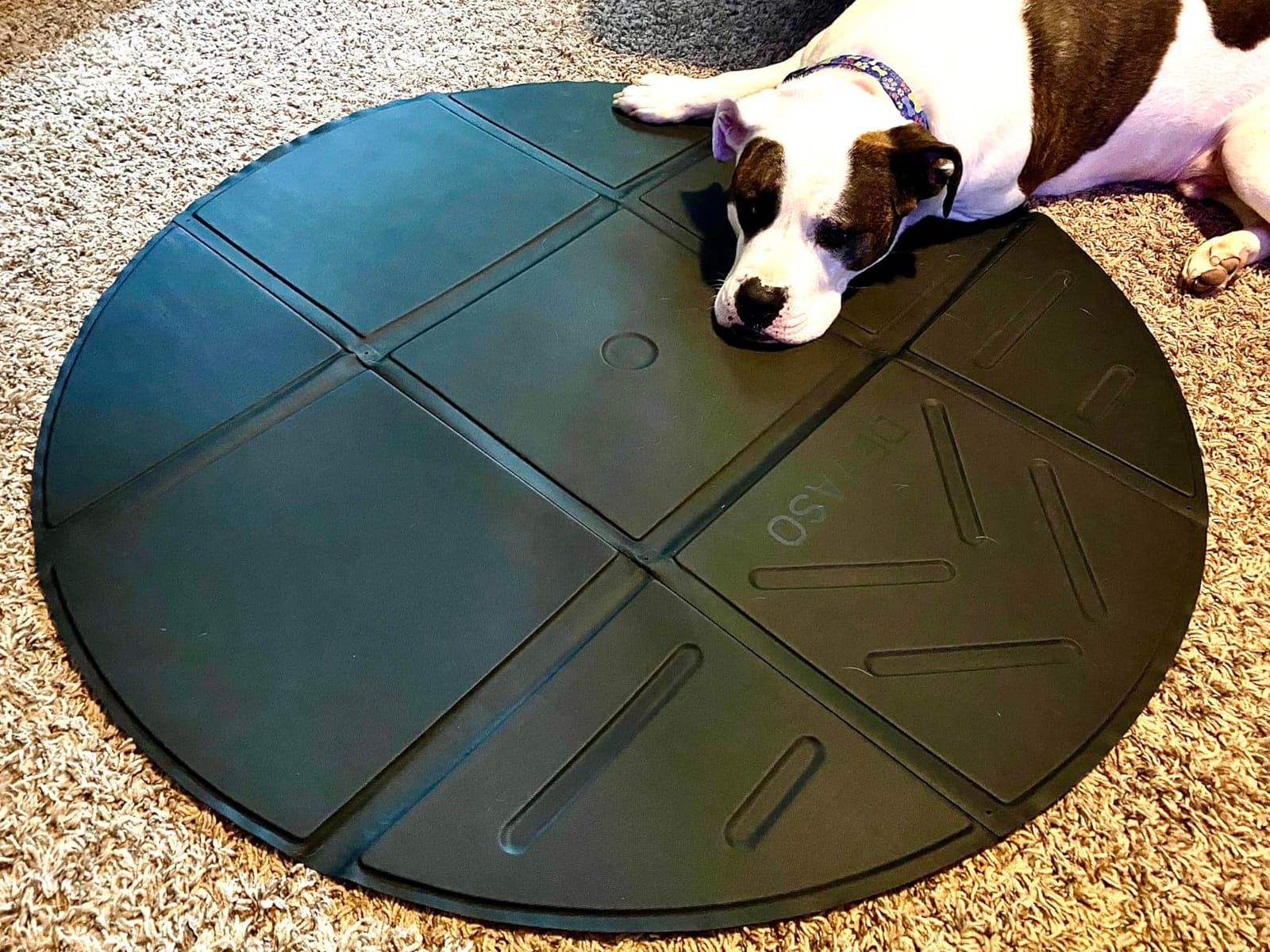 DEVASO Foldable VR Mat for Meta Quest 3S/Quest 3, Round Anti Fatigue Large Mat, Anti-Slip and Comfortable Floor Mat, Premium Game Accessories Compatible with PSVR2, Quest 2/Pro/Apple Vision Pro customer photo 2